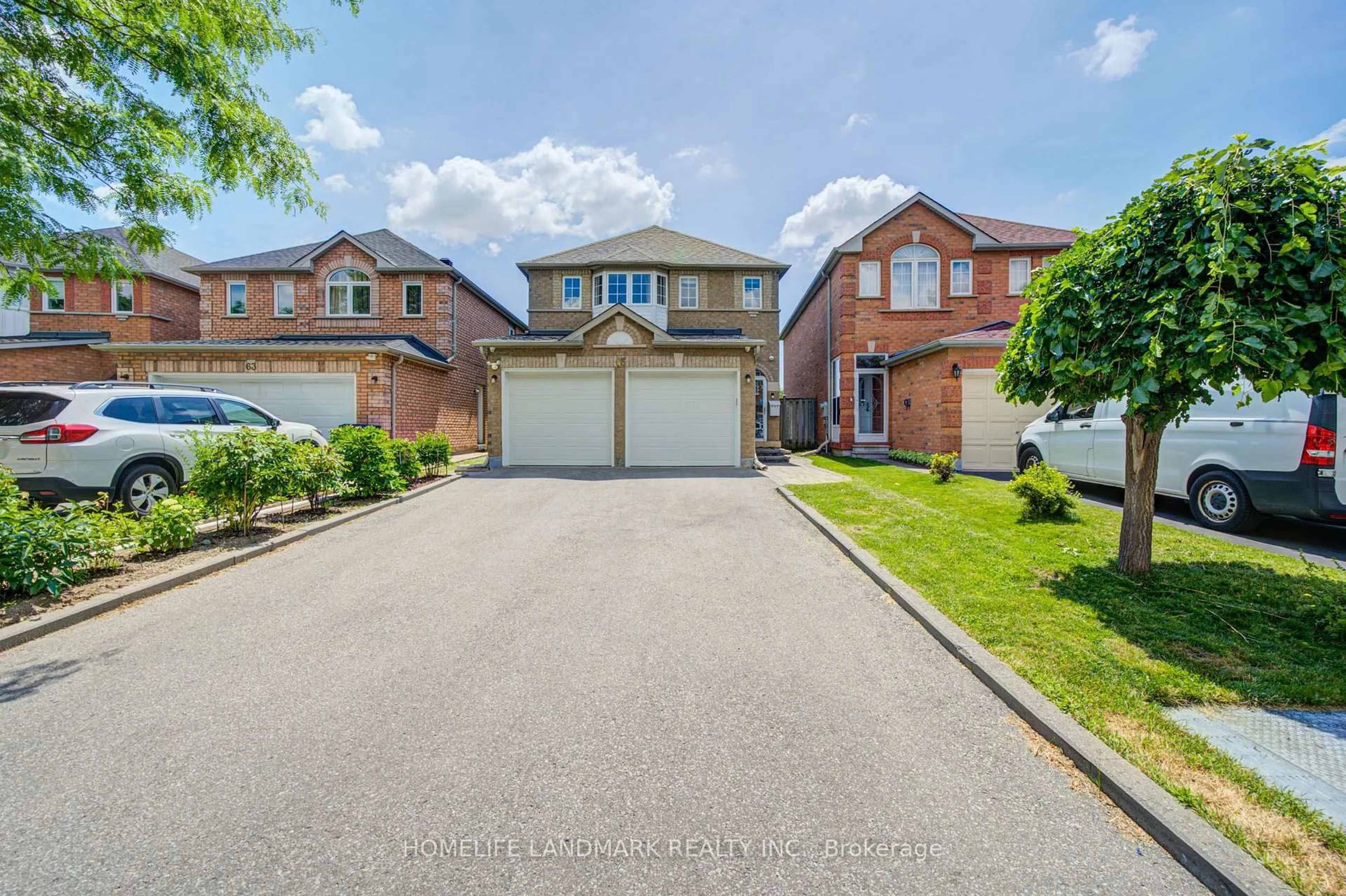 A pic from outside/outdoor area/front of a property/back of a property/a pic from drone, street for 65 Shepton Way, Toronto Ontario M1V 5N4