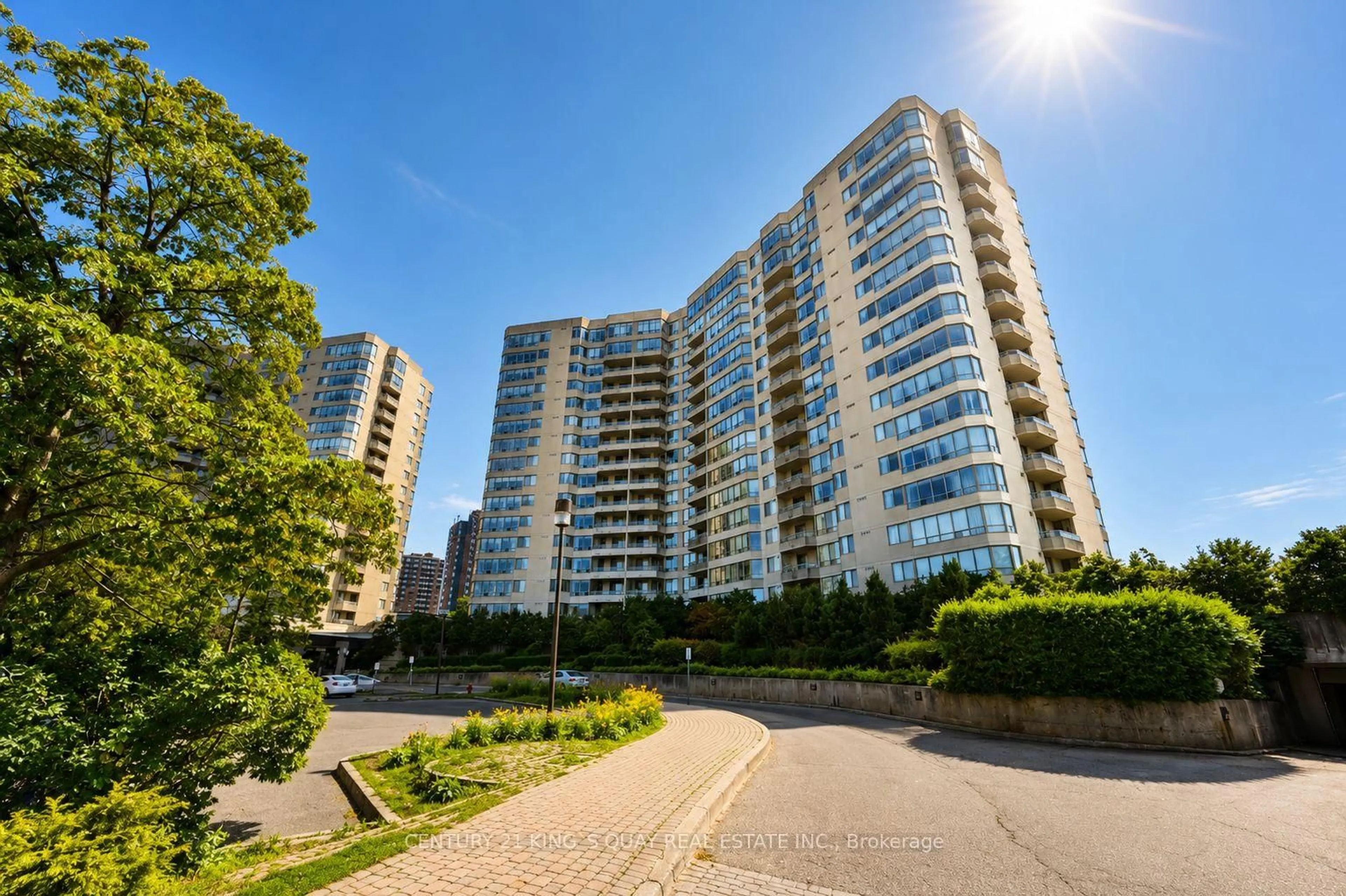 A pic from outside/outdoor area/front of a property/back of a property/a pic from drone, city buildings view from balcony for 160 Alton Towers Circ #501, Toronto Ontario M1V 4X8