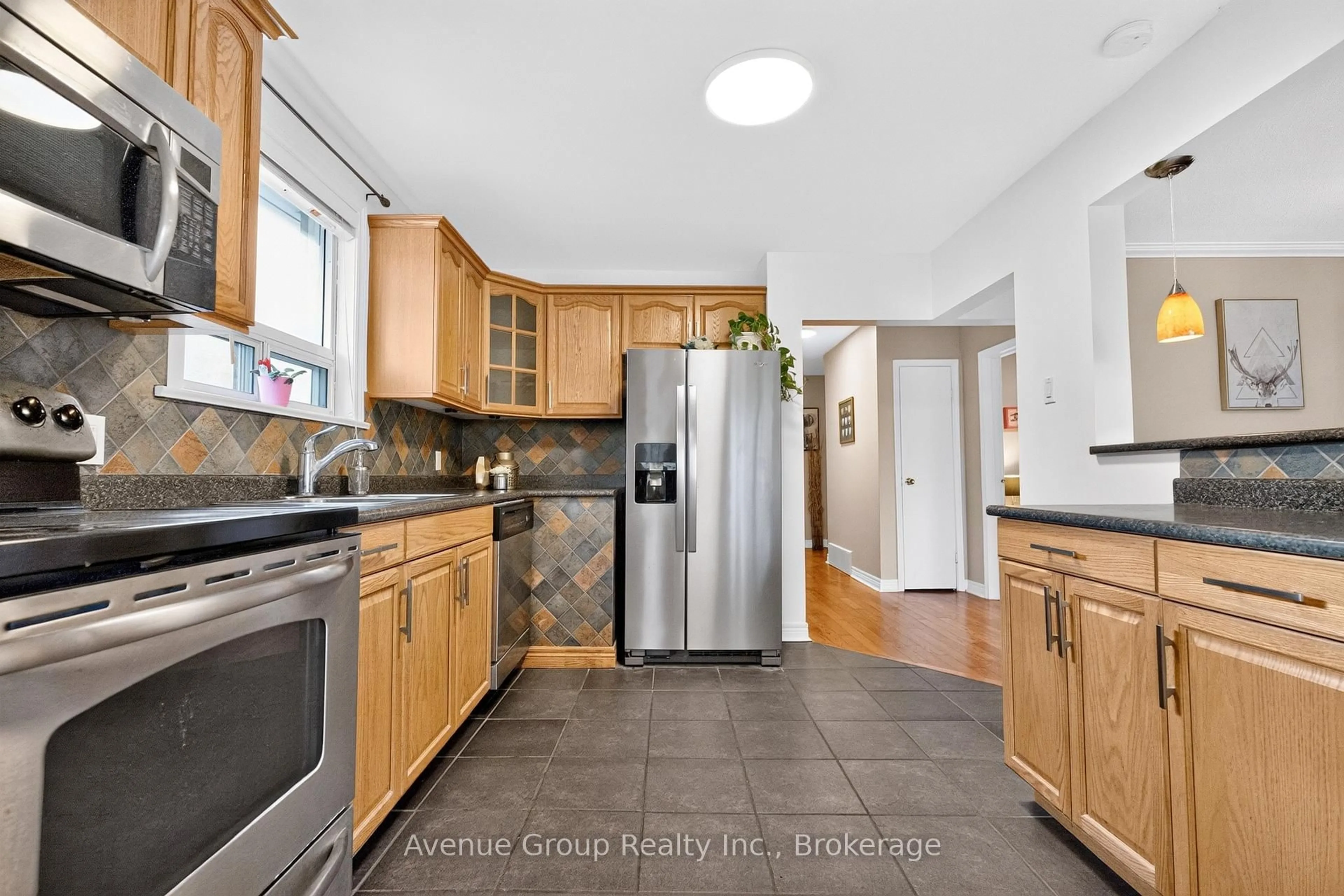 Unknown for 141 Budea Cres, Toronto Ontario M1R 4W2