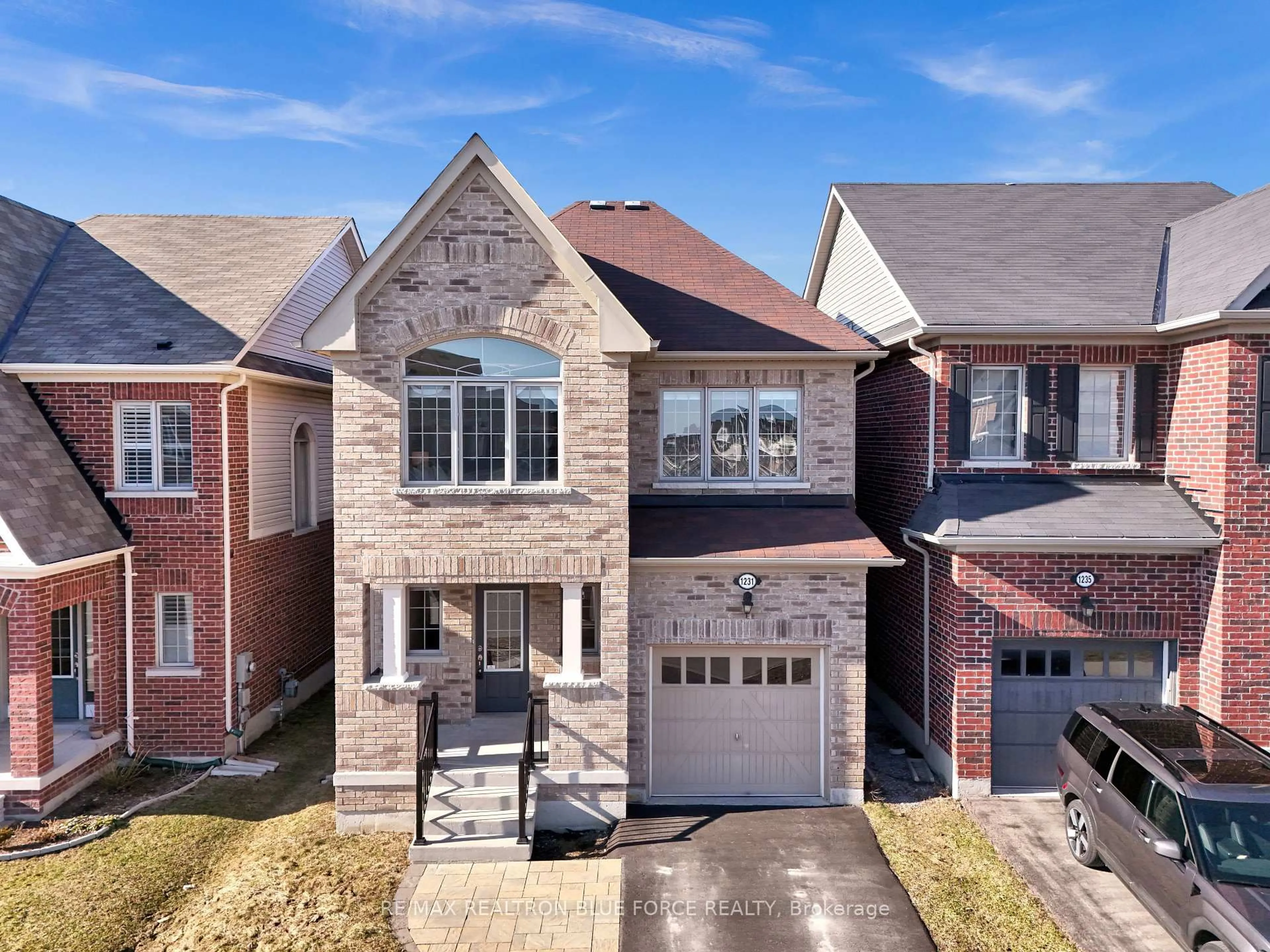 Home with brick exterior material, street for 1231 Graham Clapp Ave, Oshawa Ontario L1H 8L7