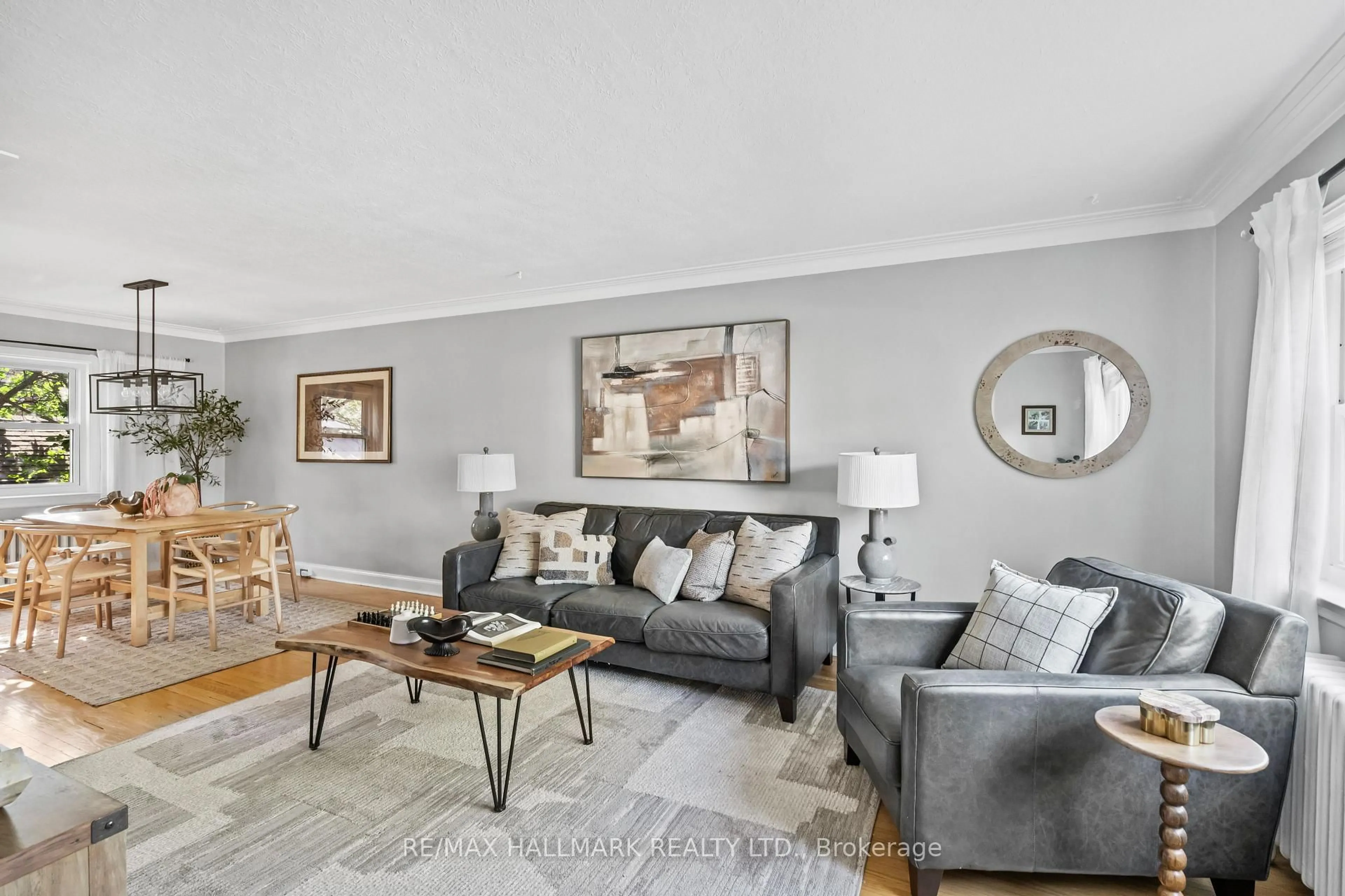 Living room with furniture, unknown for 100 Atlee Ave, Toronto Ontario M1N 3X4