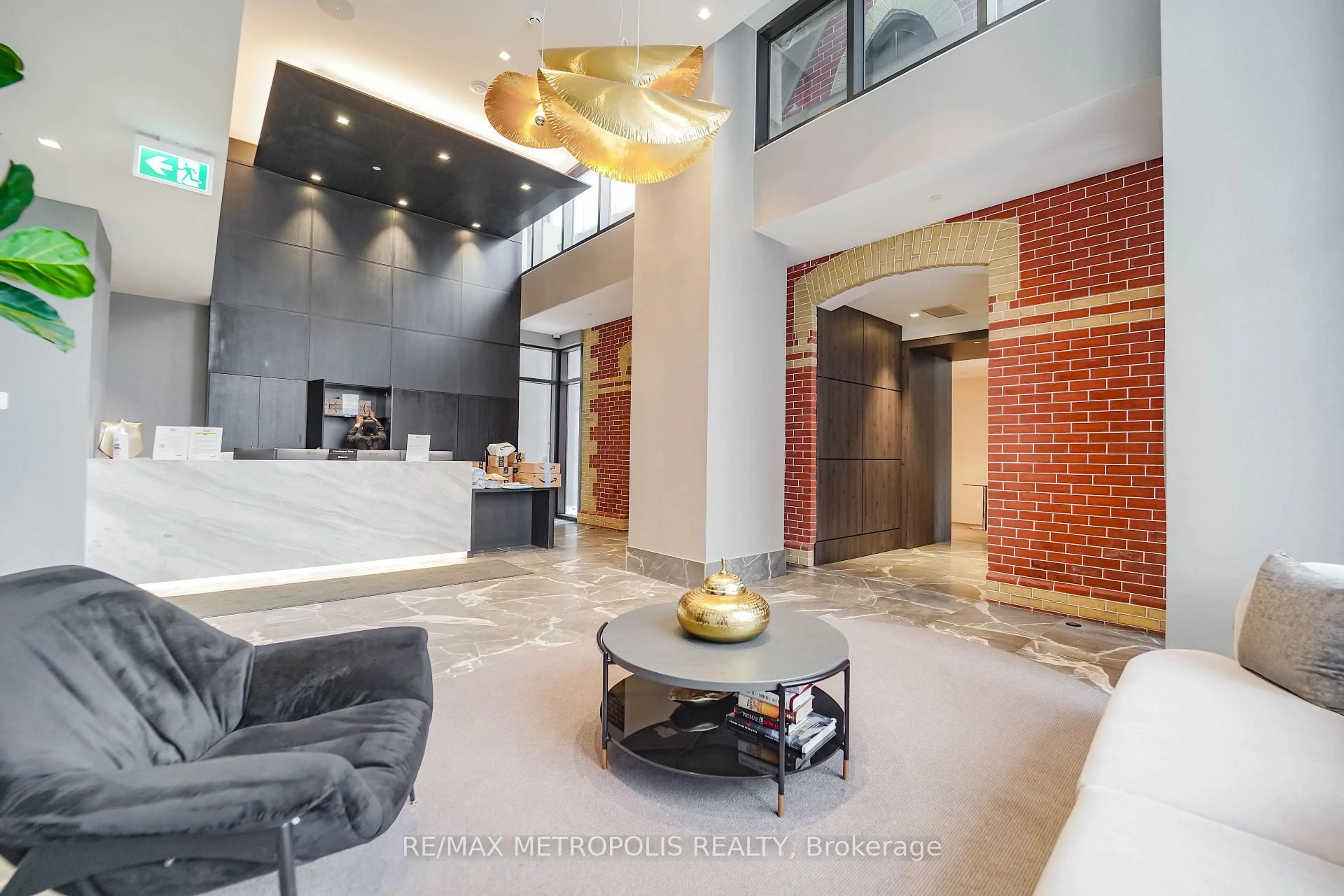 Lobby for 286 Main St #421, Toronto Ontario M4C 0B3