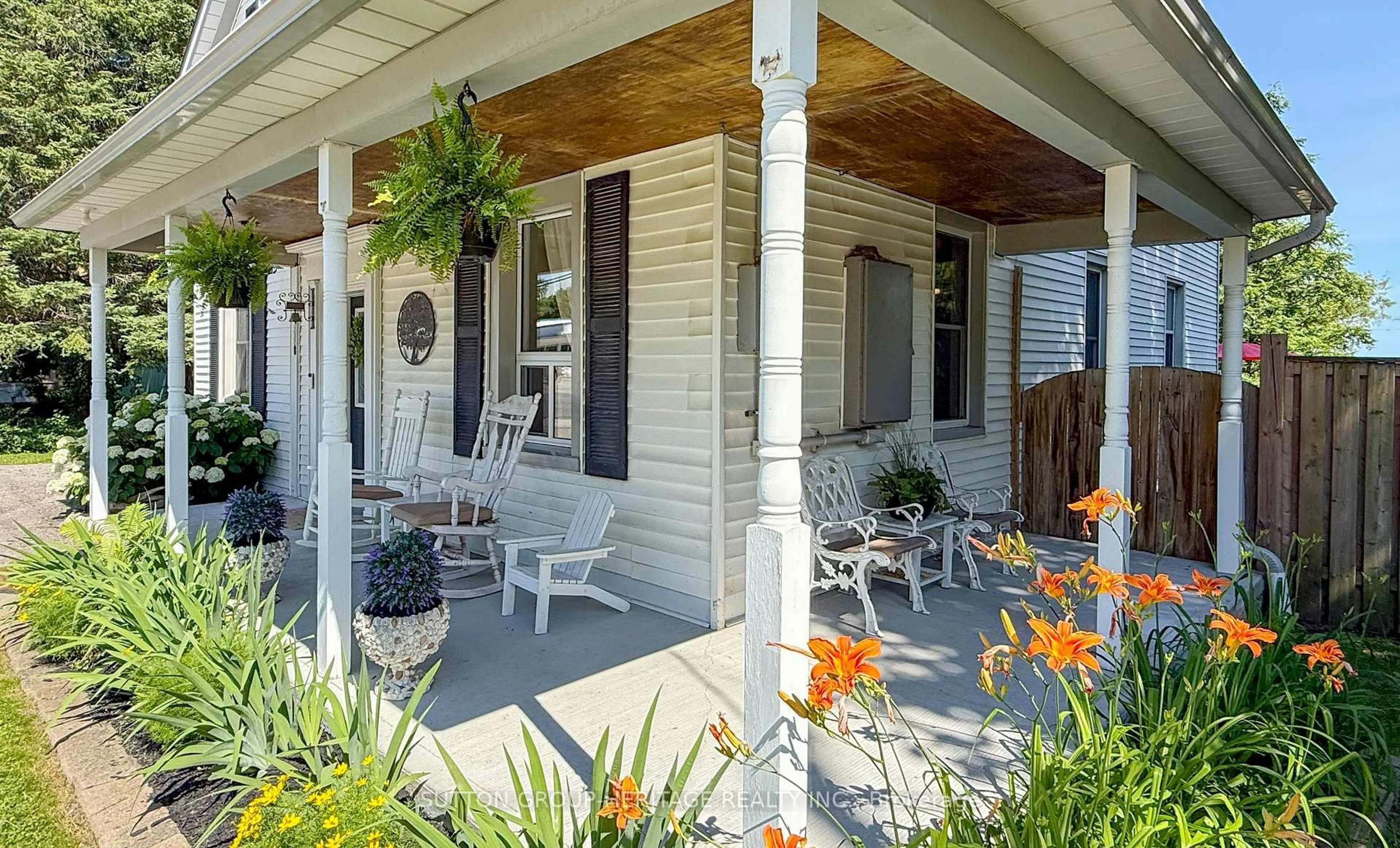 Patio, street for 4525 Highway 2 Rd, Clarington Ontario L0A 1J0