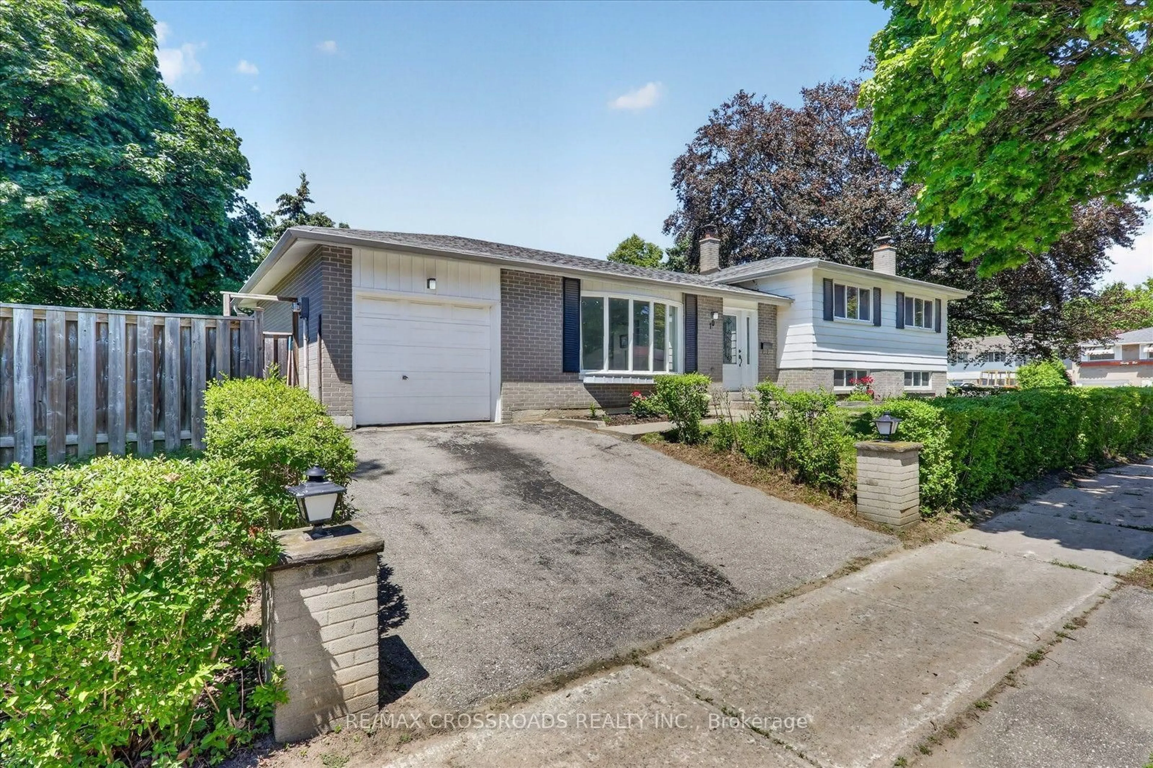Unknown for 10 Gillbank Cres, Toronto Ontario M1E 4H9