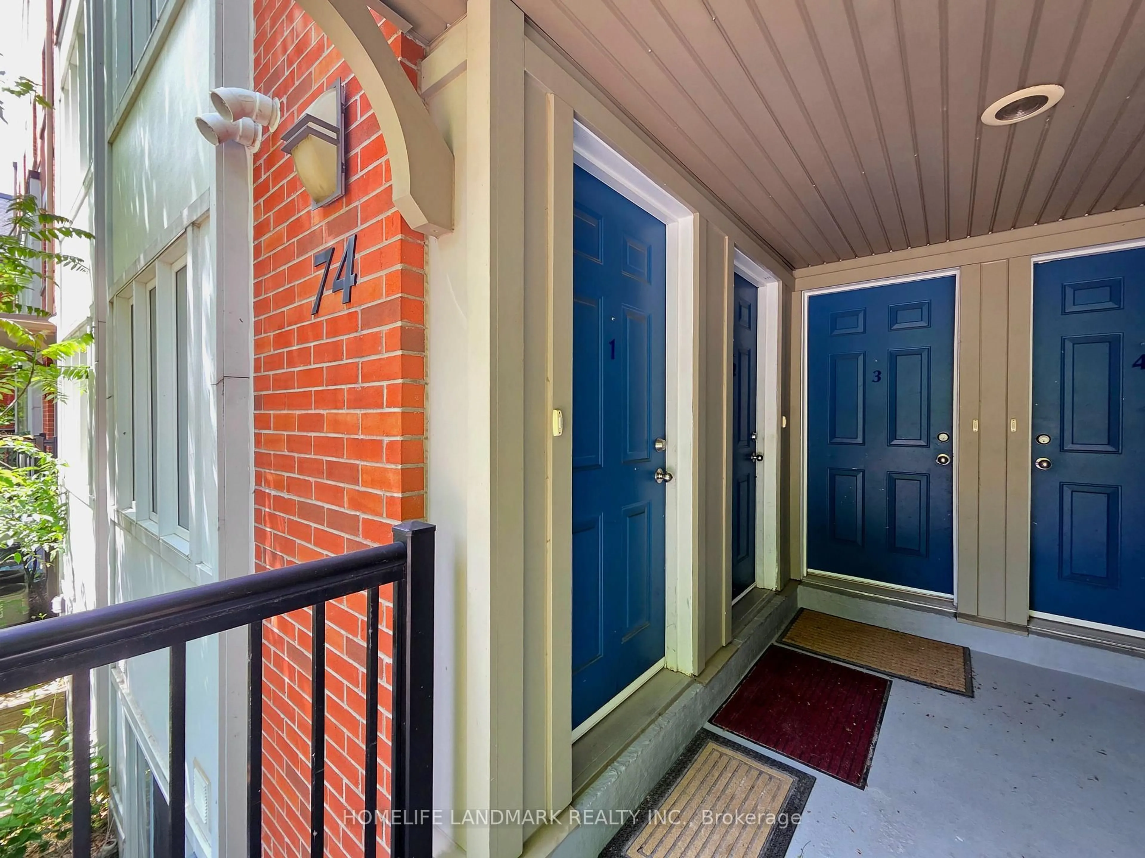 Indoor entryway for 74 Munro St #2, Toronto Ontario M4M 2S9