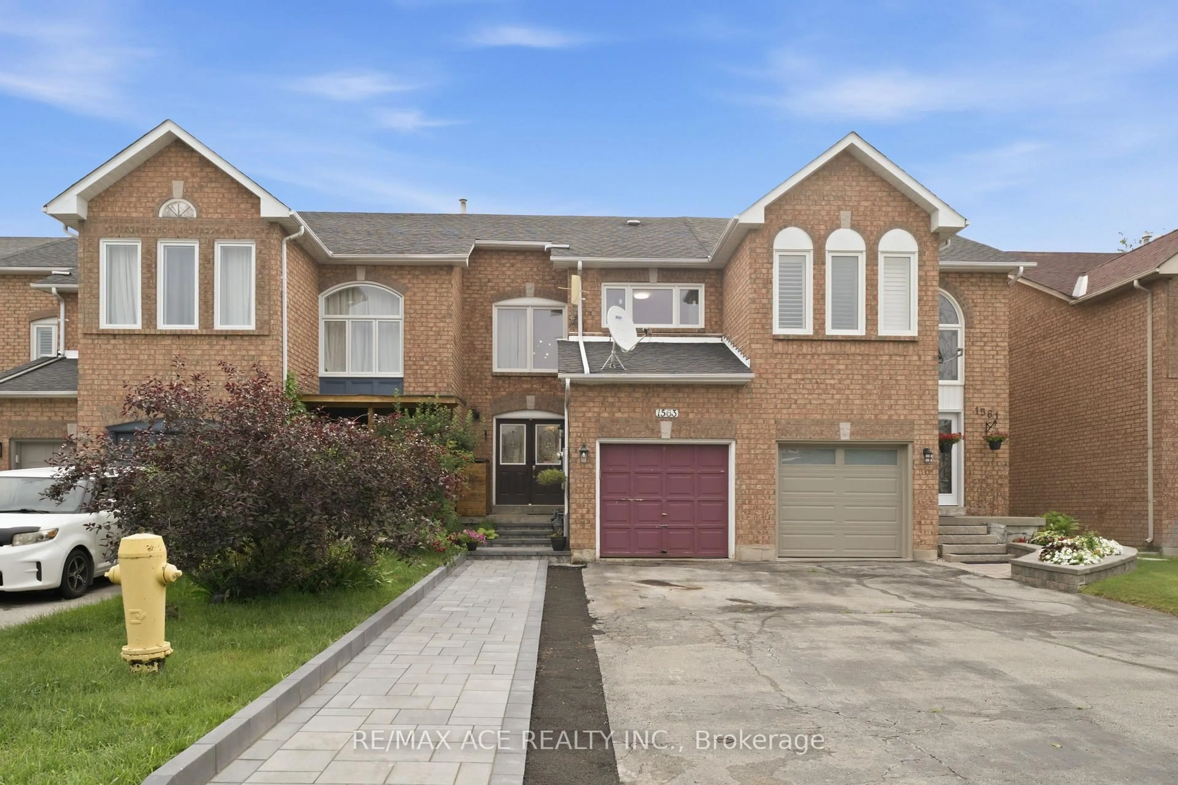 Home with brick exterior material, street for 1563 Nipissing Crt, Pickering Ontario L1V 6T9