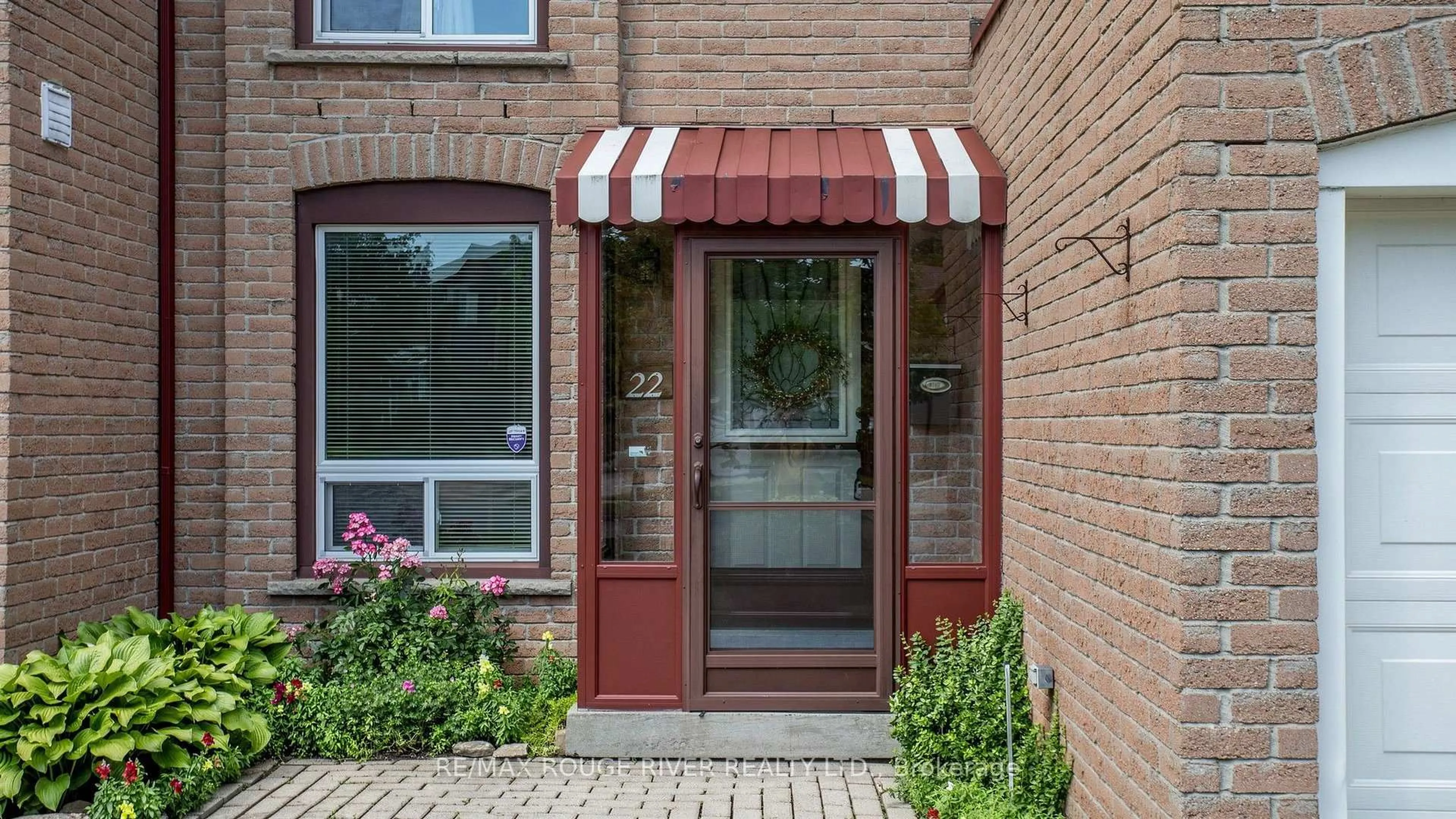 Indoor entryway for 22 James Park Sq, Toronto Ontario M1V 2E6
