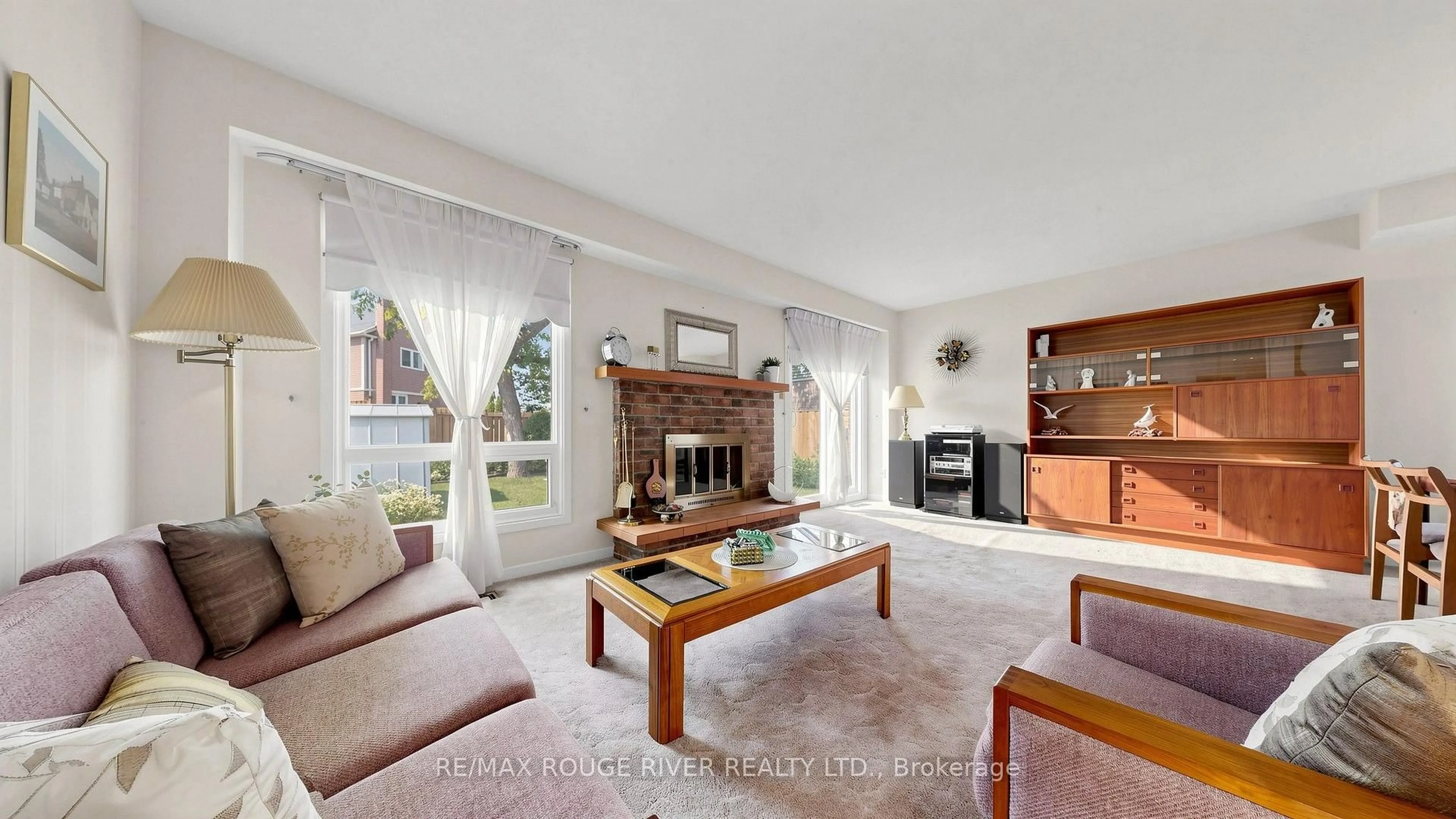 Living room with furniture, unknown for 22 James Park Sq, Toronto Ontario M1V 2E6