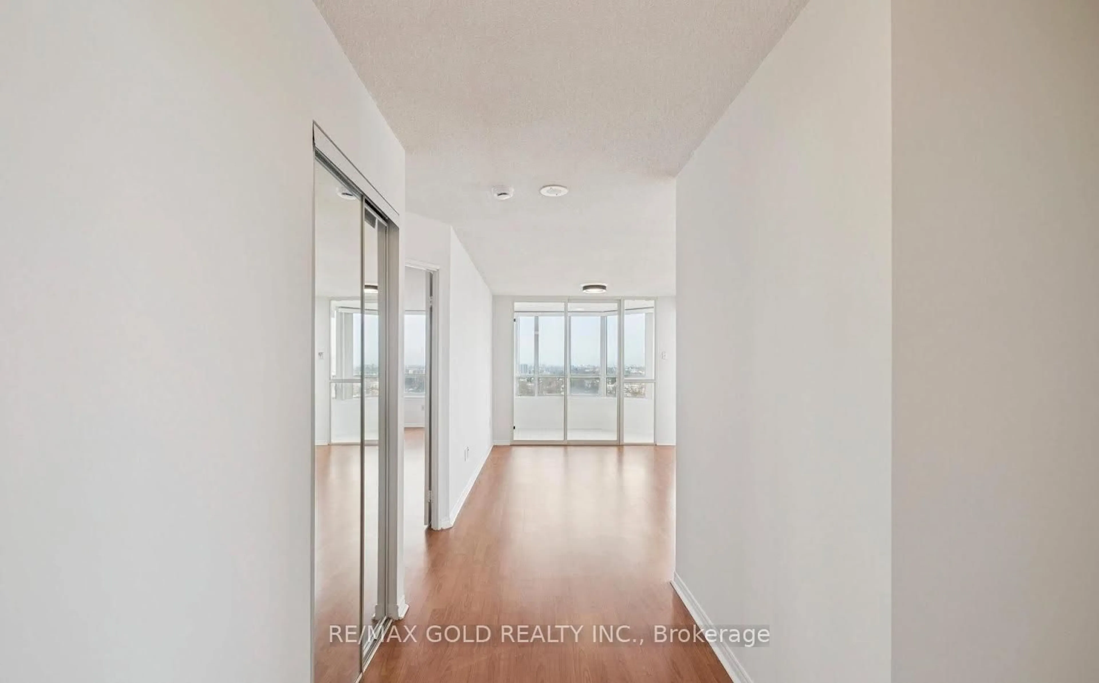 Indoor foyer for 3 Greystone Walk Dr #1923, Toronto Ontario M1K 5J4