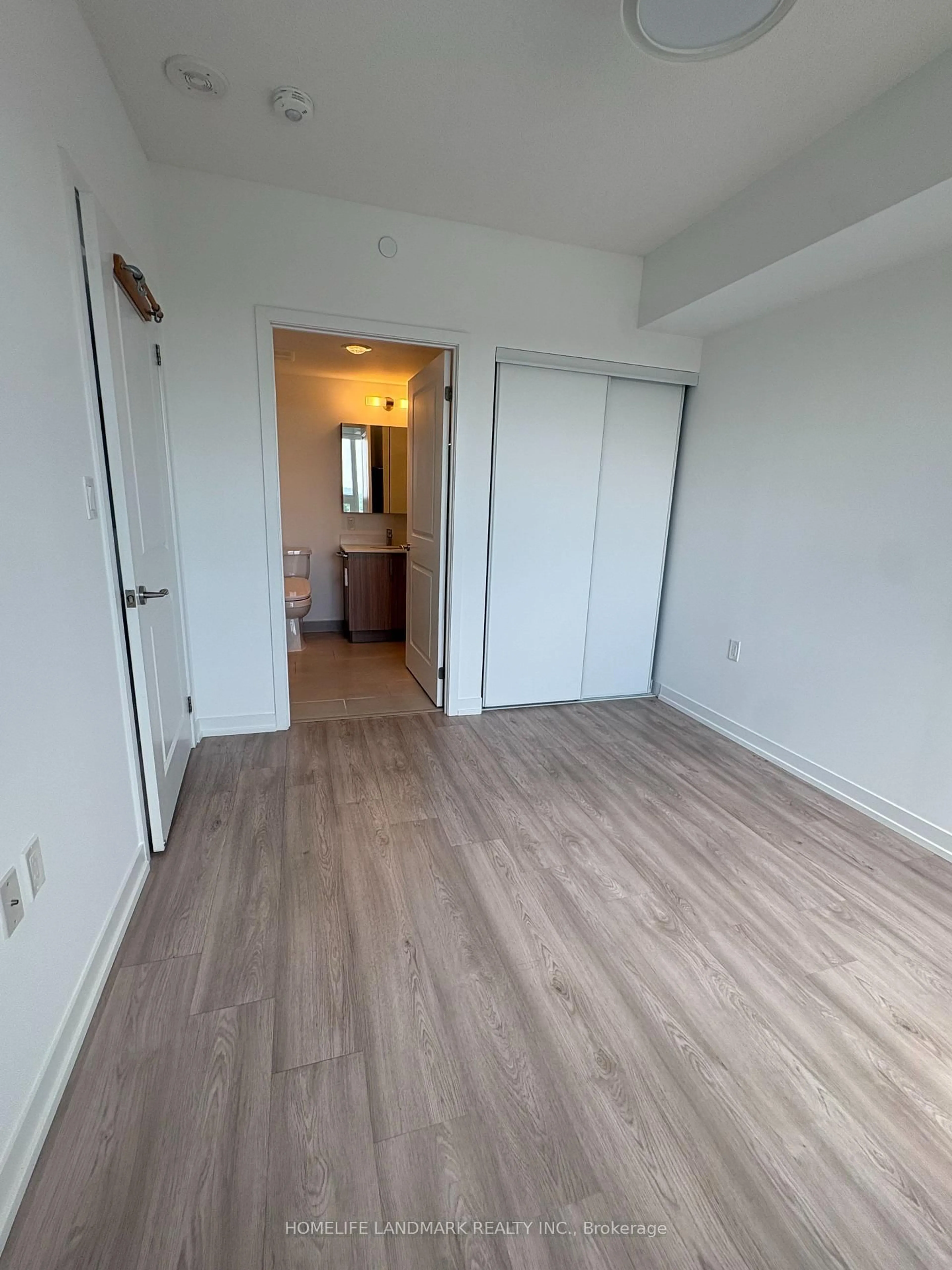 A pic of a room for 1028 McNicoll Ave #922, Toronto Ontario M1W 0A8