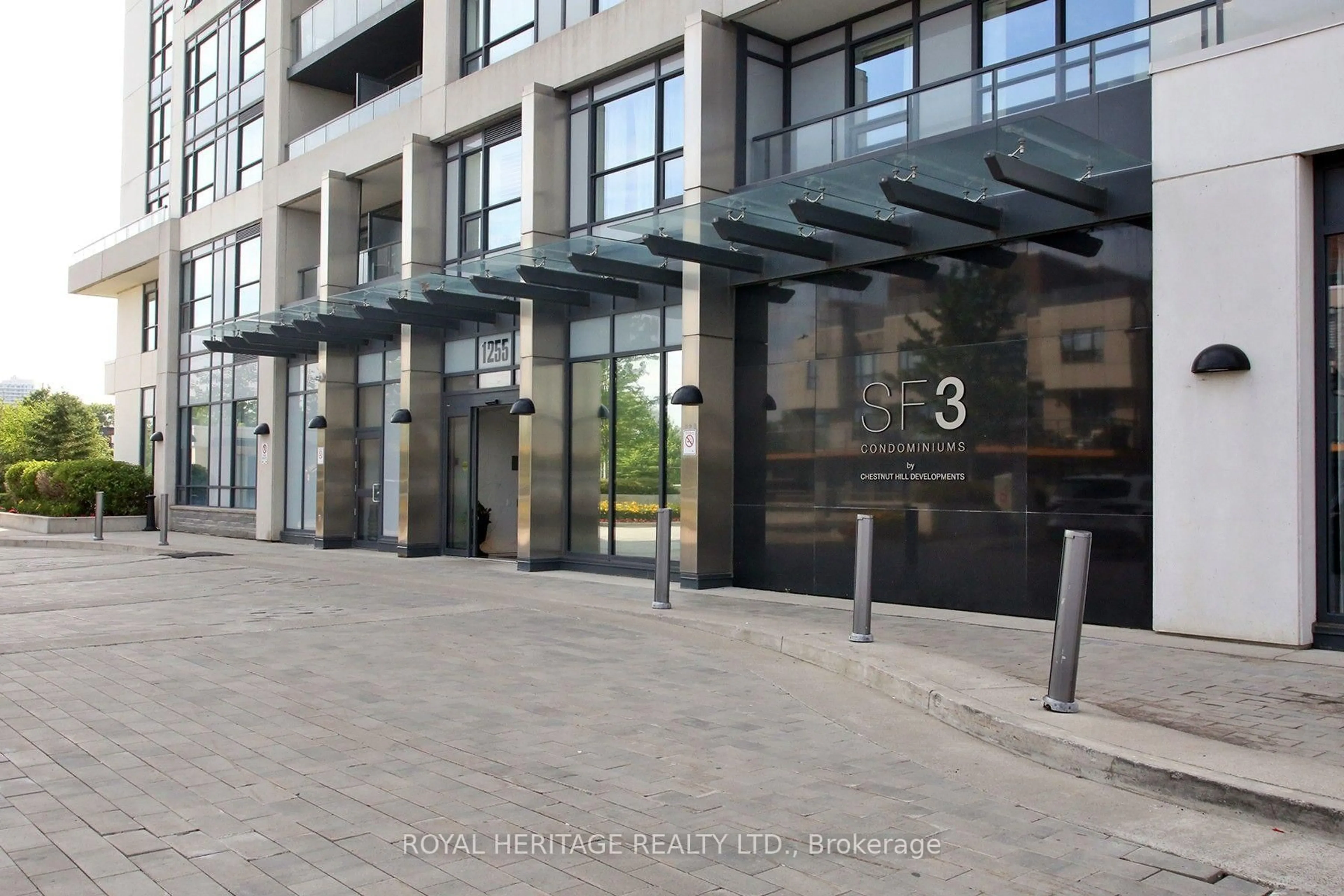Indoor foyer for 1255 Bayly St #1507, Pickering Ontario L1W 0B6