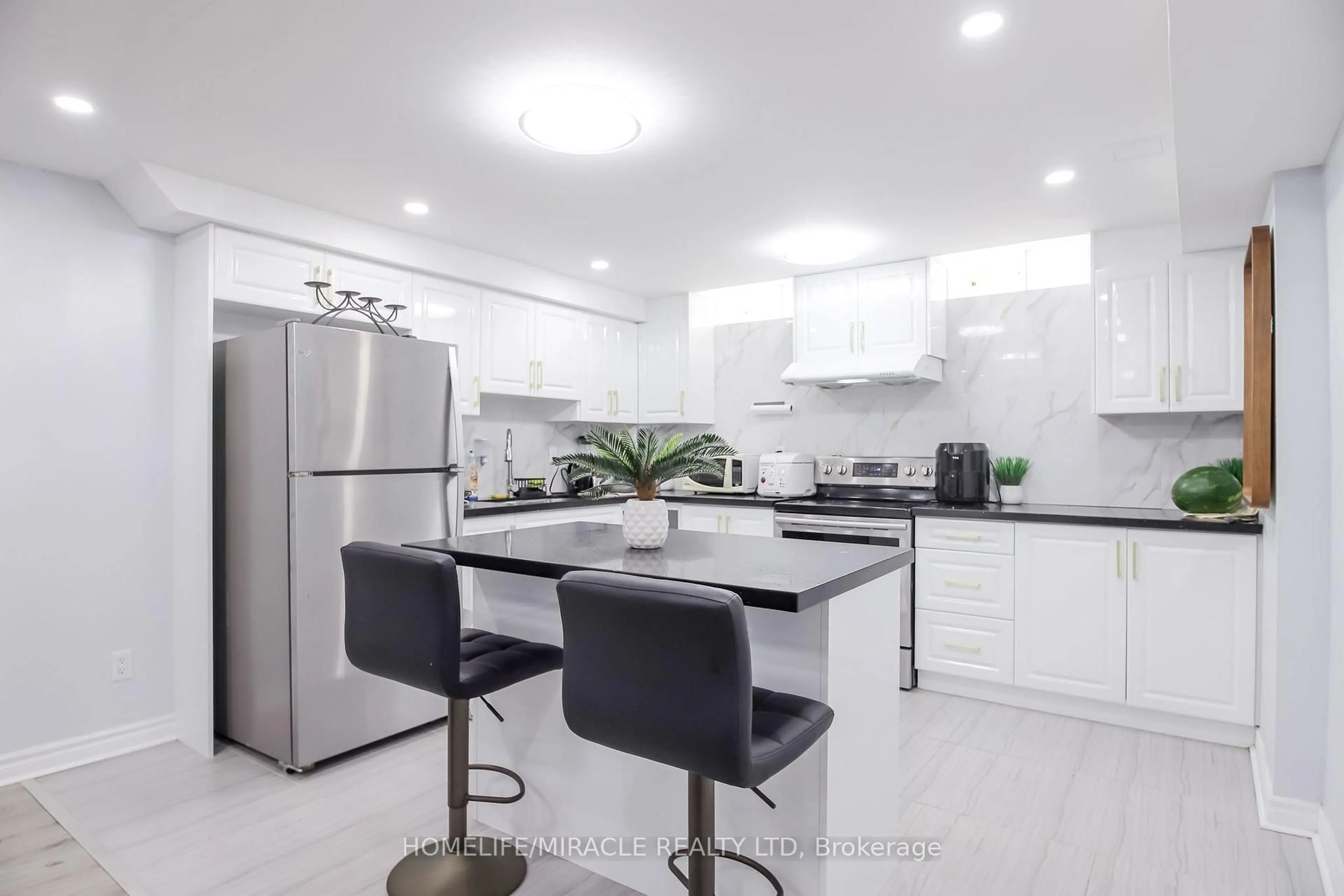 Open concept kitchen, ceramic/tile floor for 1301 Apollo St, Oshawa Ontario L1K 3E6