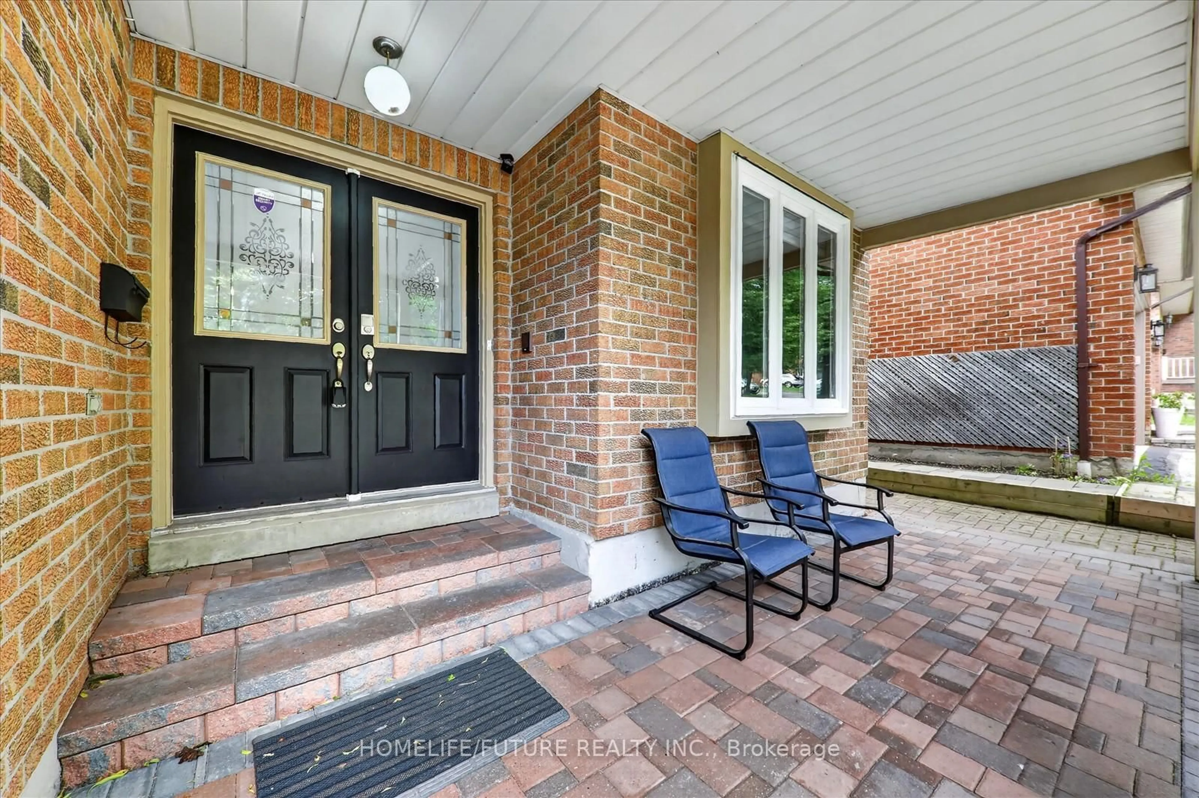 Unknown for 1580 Heathside Cres, Pickering Ontario L1V 5W9