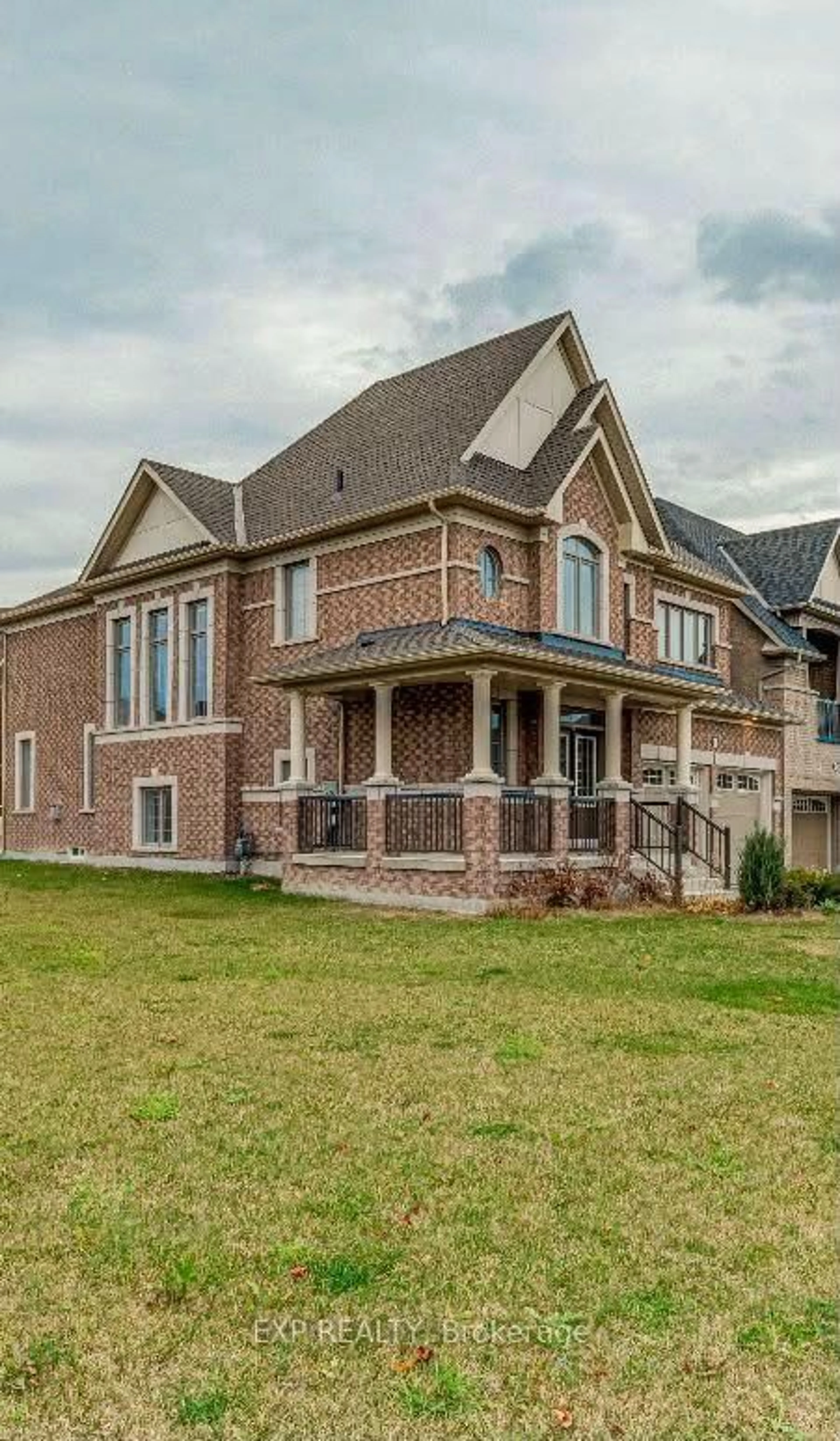 Home with brick exterior material, street for 204 Miyako Crt, Oshawa Ontario L1H 7K4