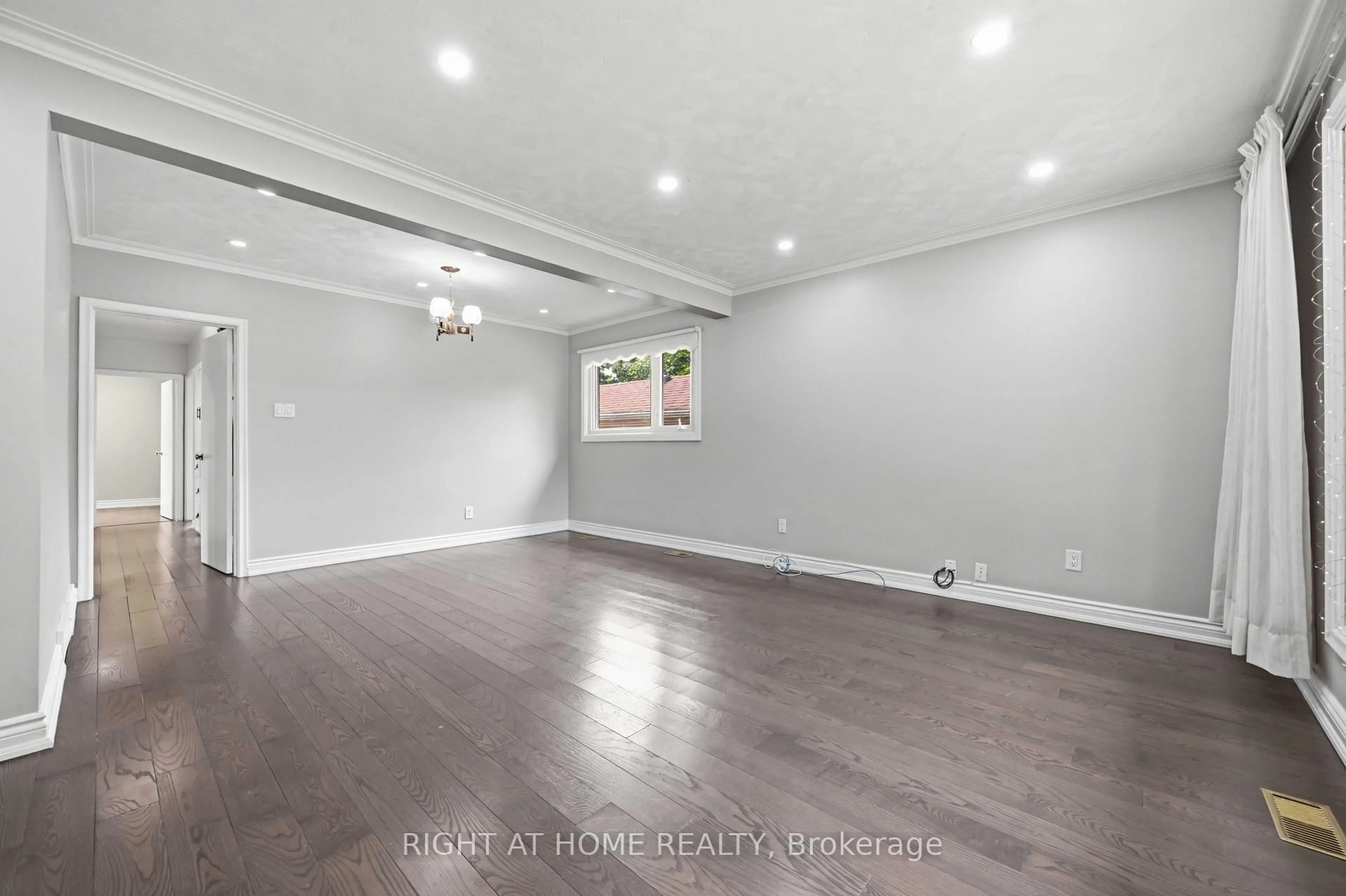 A pic of a room for 8 Grassington Cres, Toronto Ontario M1G 1X5