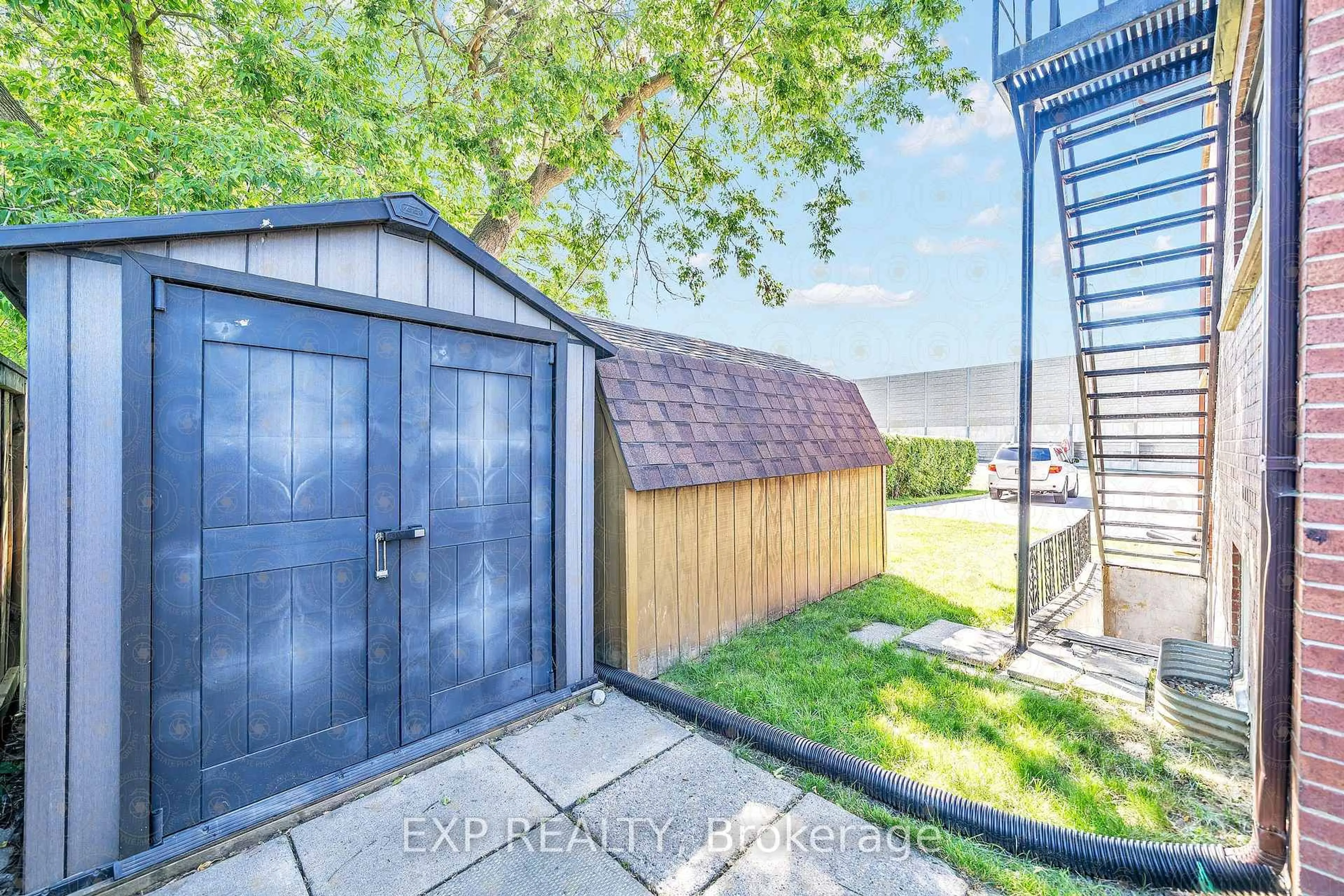 Shed for 1121 Centre St, Whitby Ontario L1N 4X7
