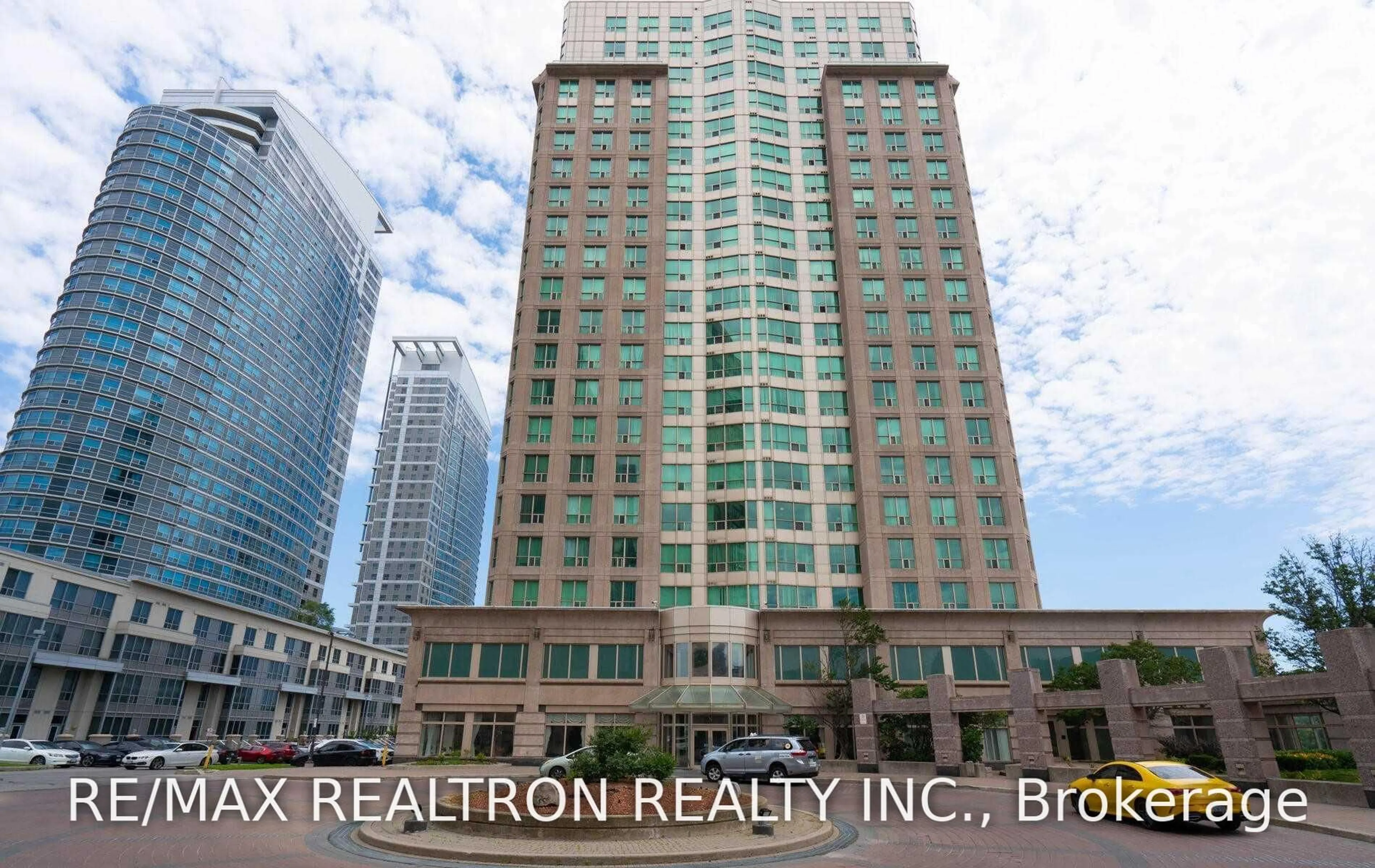 Blurry image for 8 Lee Centre Dr #910, Toronto Ontario M1H 3H8