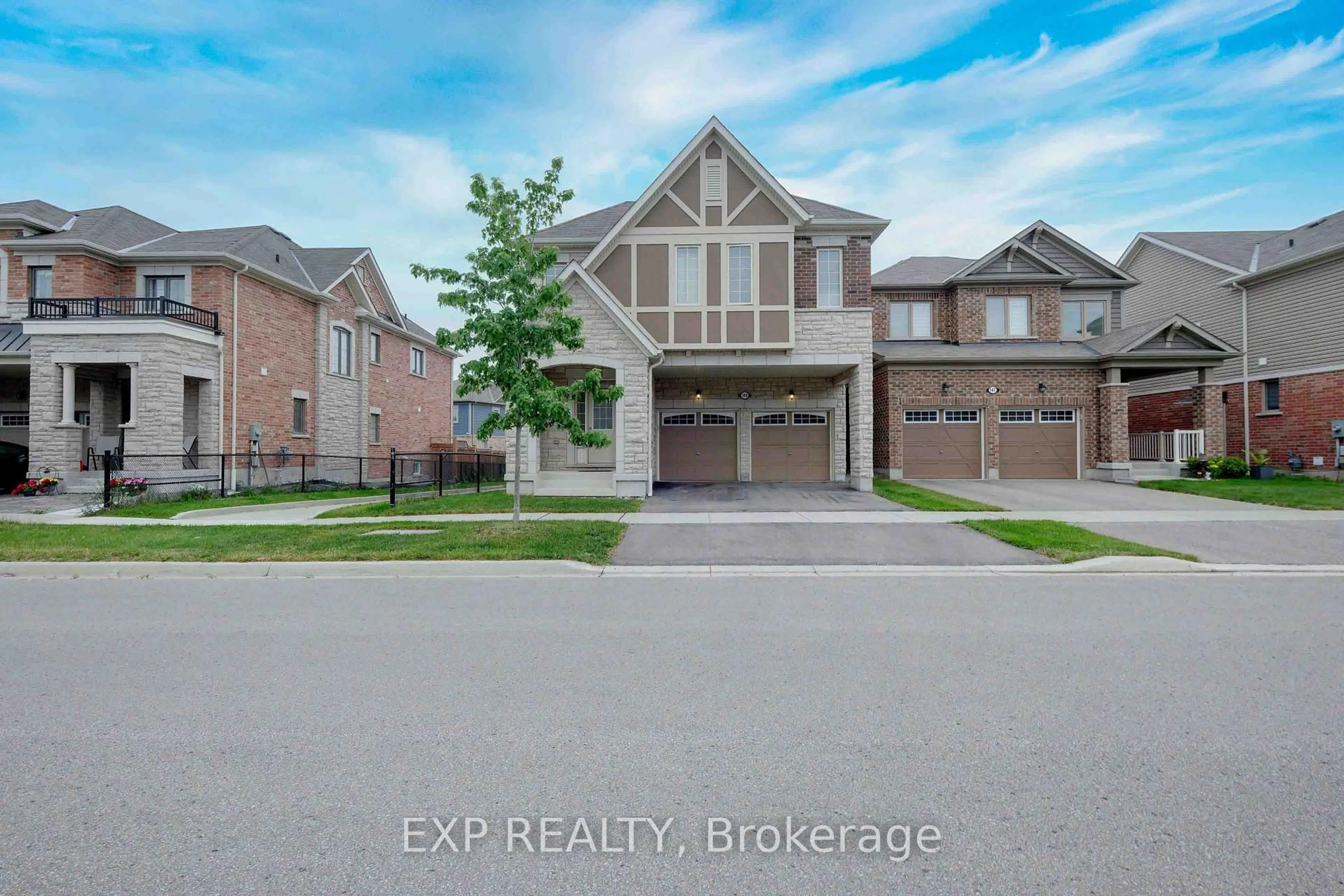 A pic from outside/outdoor area/front of a property/back of a property/a pic from drone, street for 149 Westfield Dr, Whitby Ontario L1P 0G2