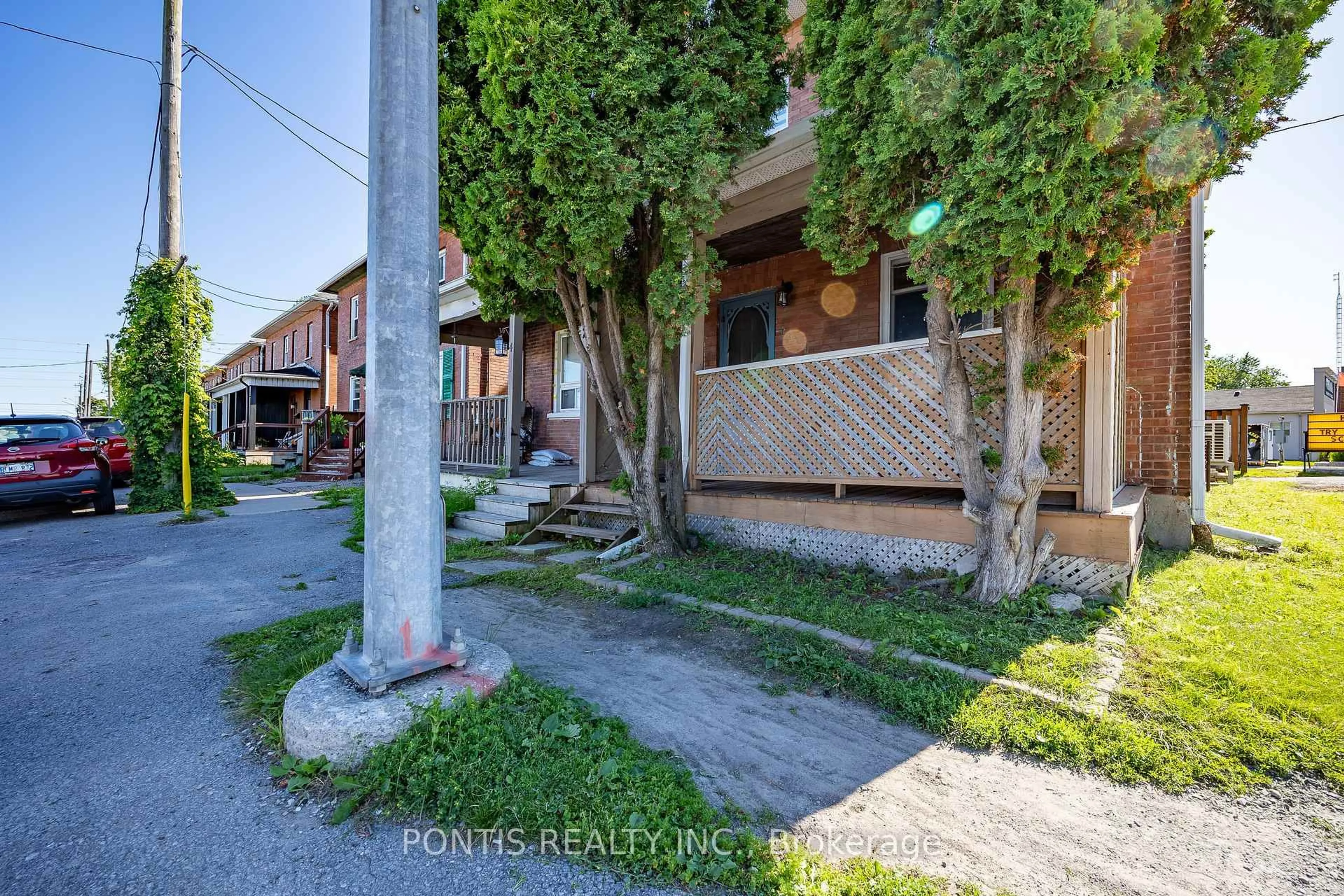 Patio, street for 2 Liberty St, Clarington Ontario L1C 2N2