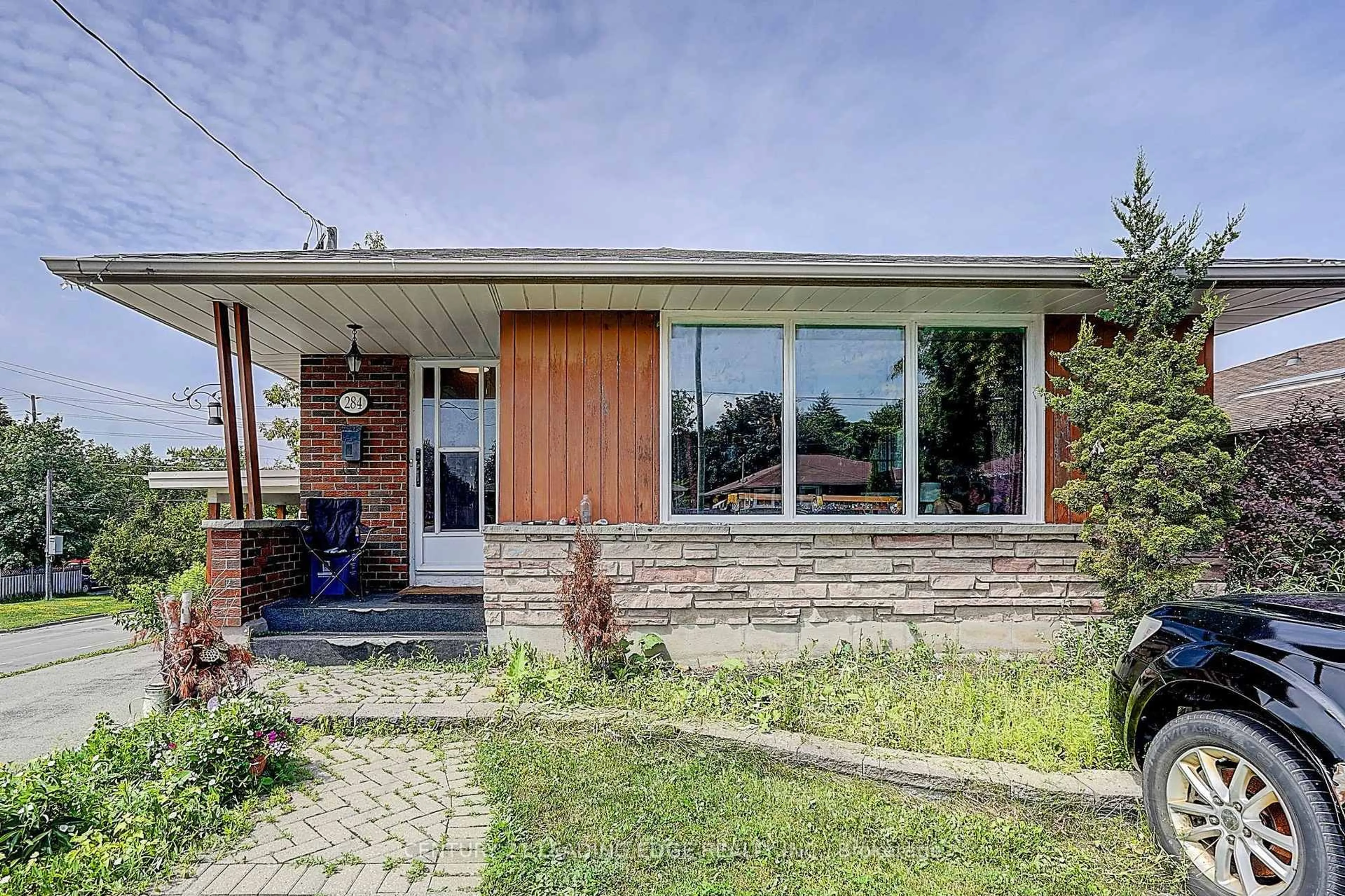 Home with brick exterior material, street for 284 DOVER St, Oshawa Ontario L1G 6G6