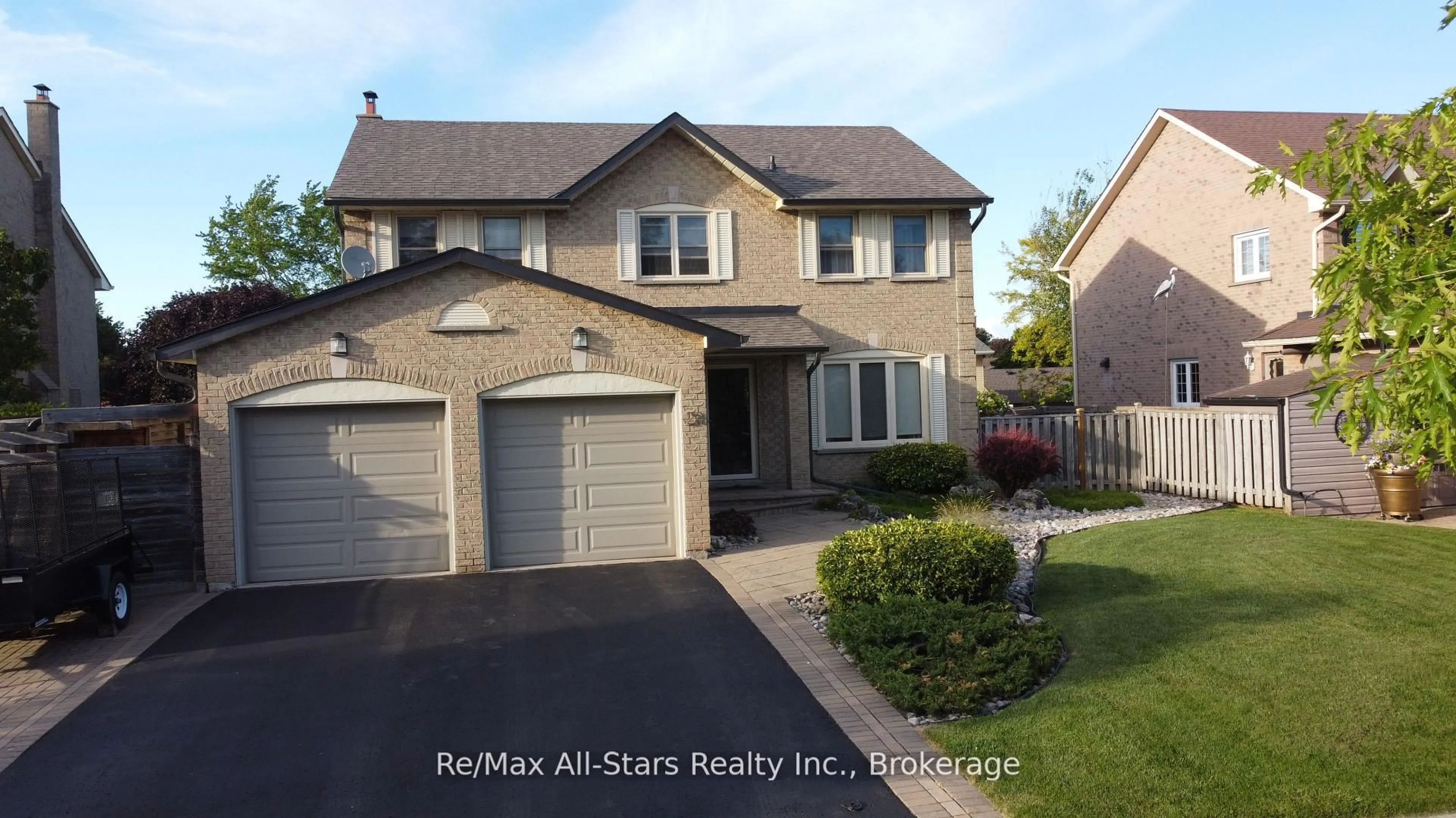 Unknown for 20 Love Cres, Ajax Ontario L1S 4T1