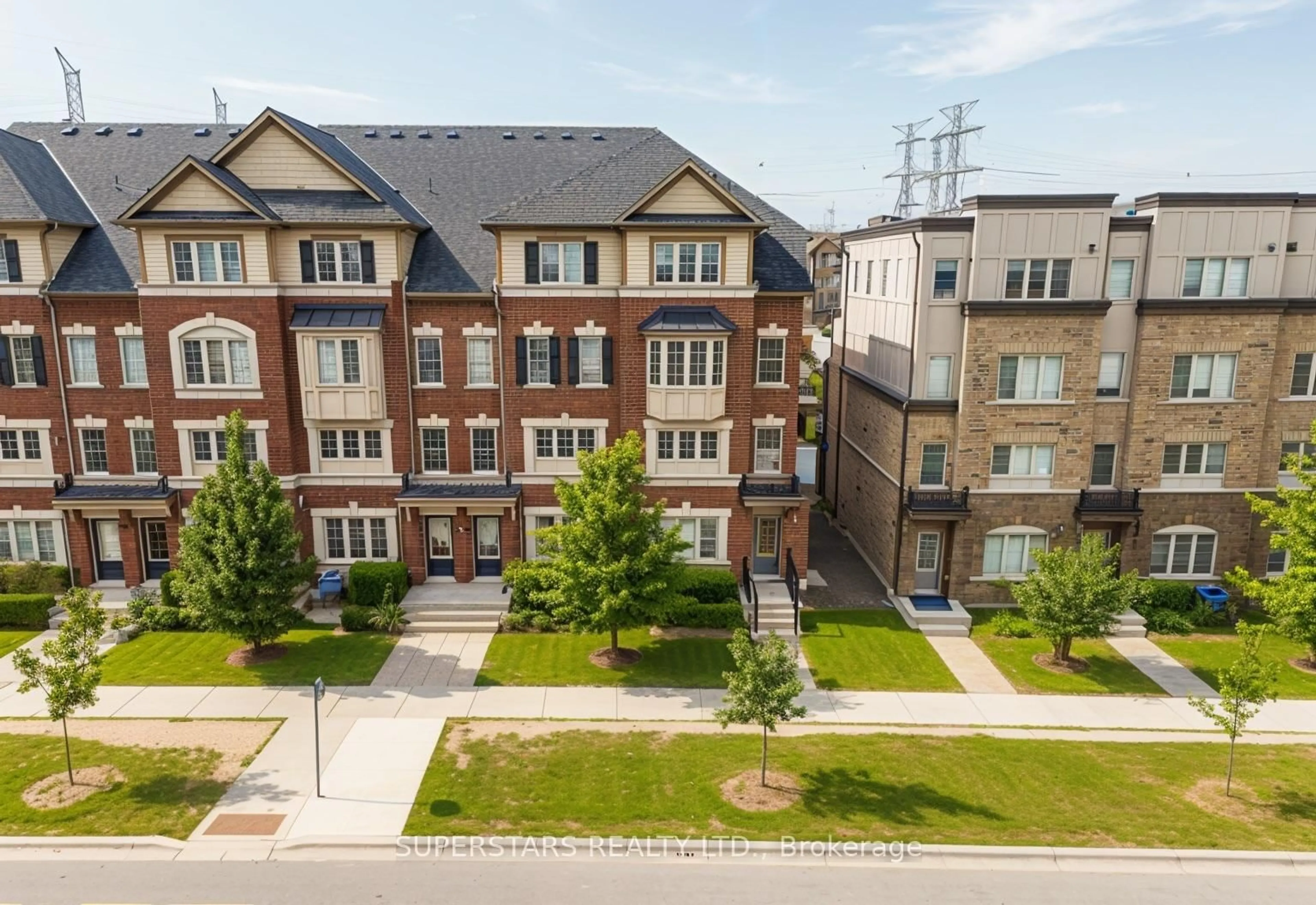 A pic from outside/outdoor area/front of a property/back of a property/a pic from drone, unknown for 2775 Deputy Minister Path, Oshawa Ontario L1L 0M7