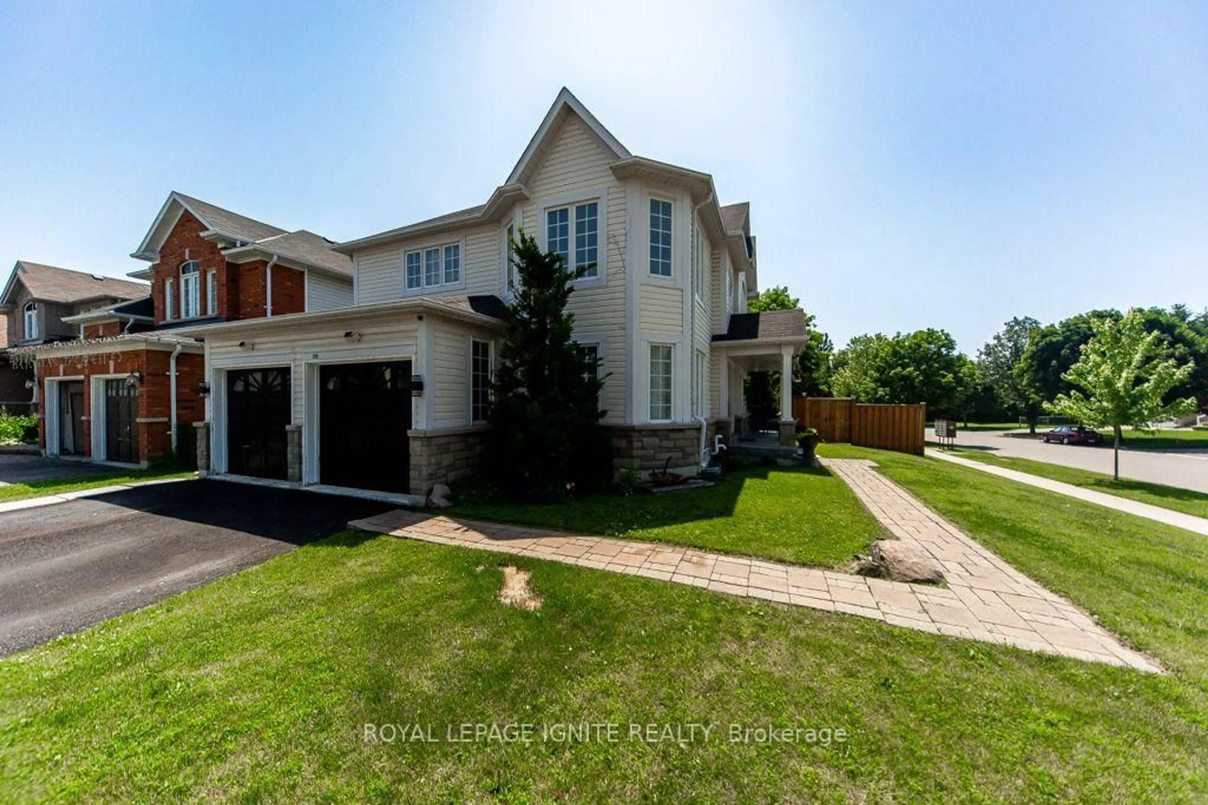 Home with brick exterior material, street for 189 Dadson Dr, Clarington Ontario L1C 5M7