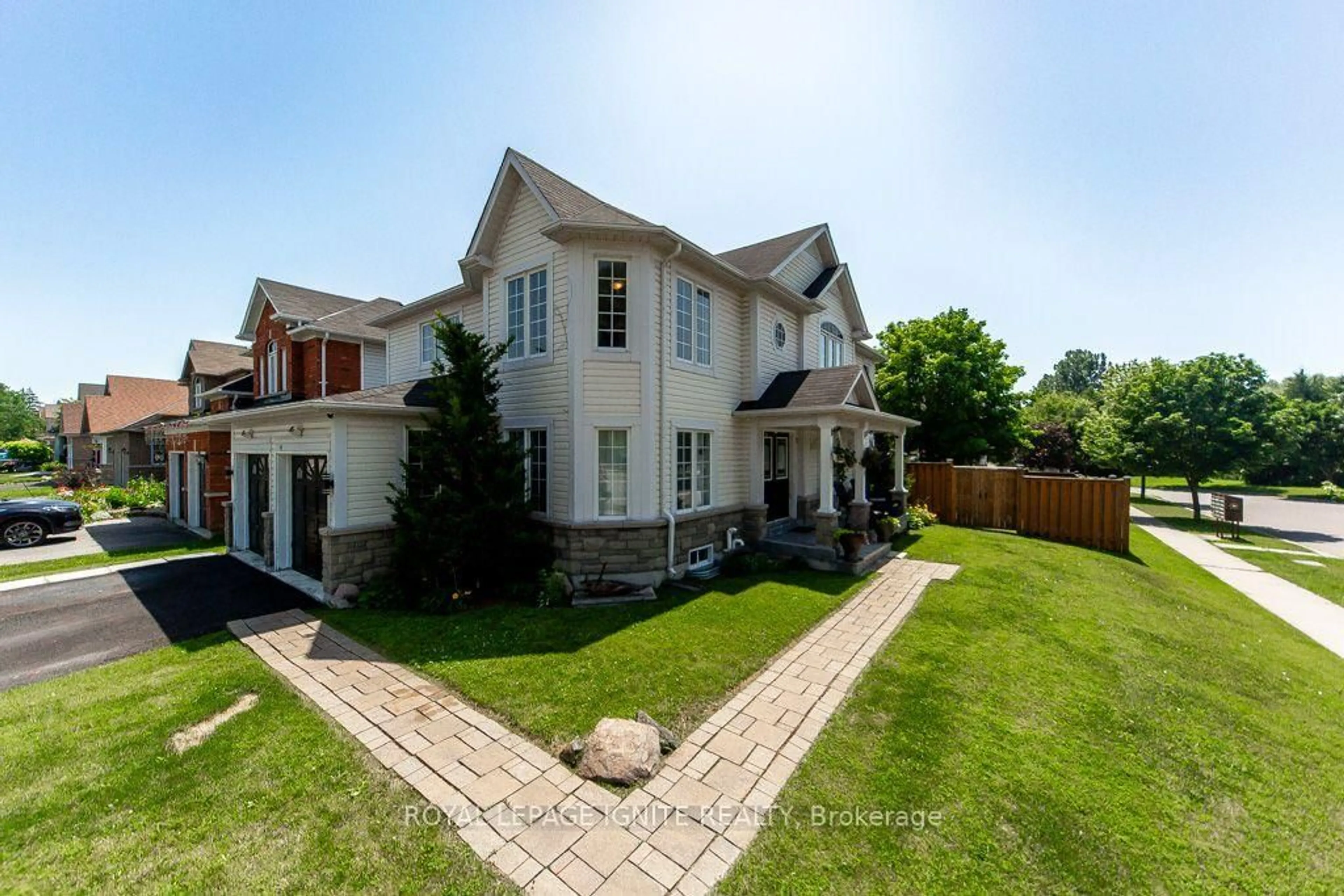 Home with brick exterior material, street for 189 Dadson Dr, Clarington Ontario L1C 5M7