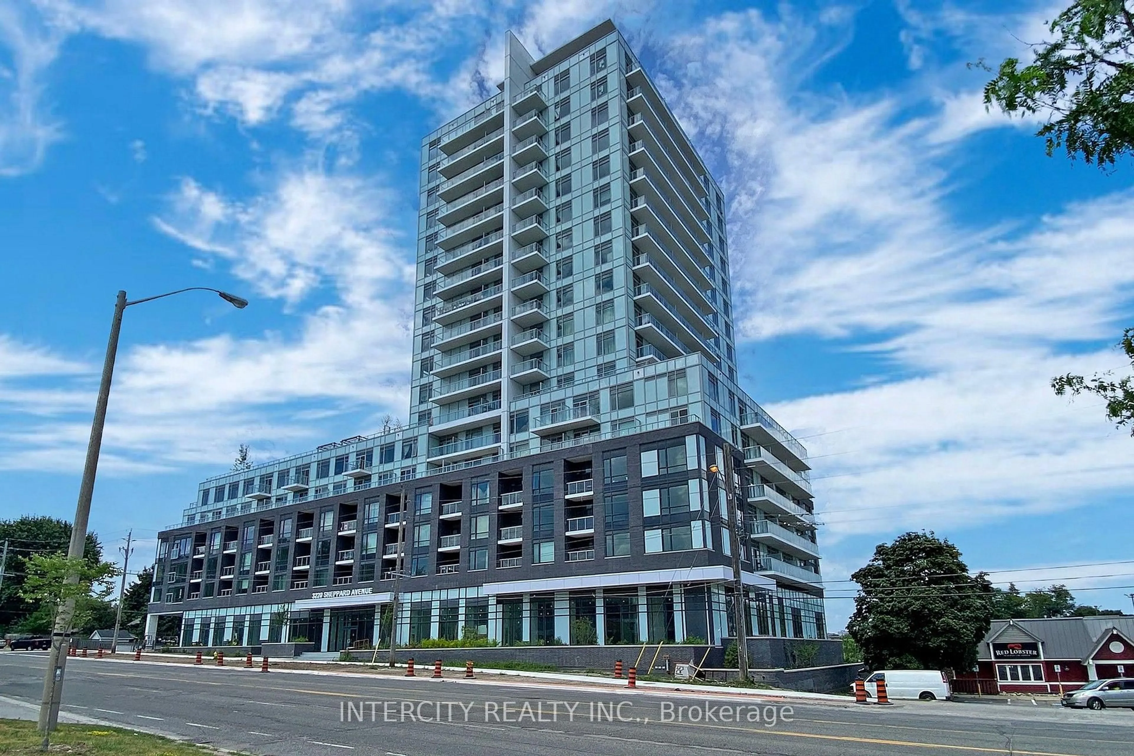Indoor foyer for 3220 Sheppard Ave #1509, Toronto Ontario M1T 0B7