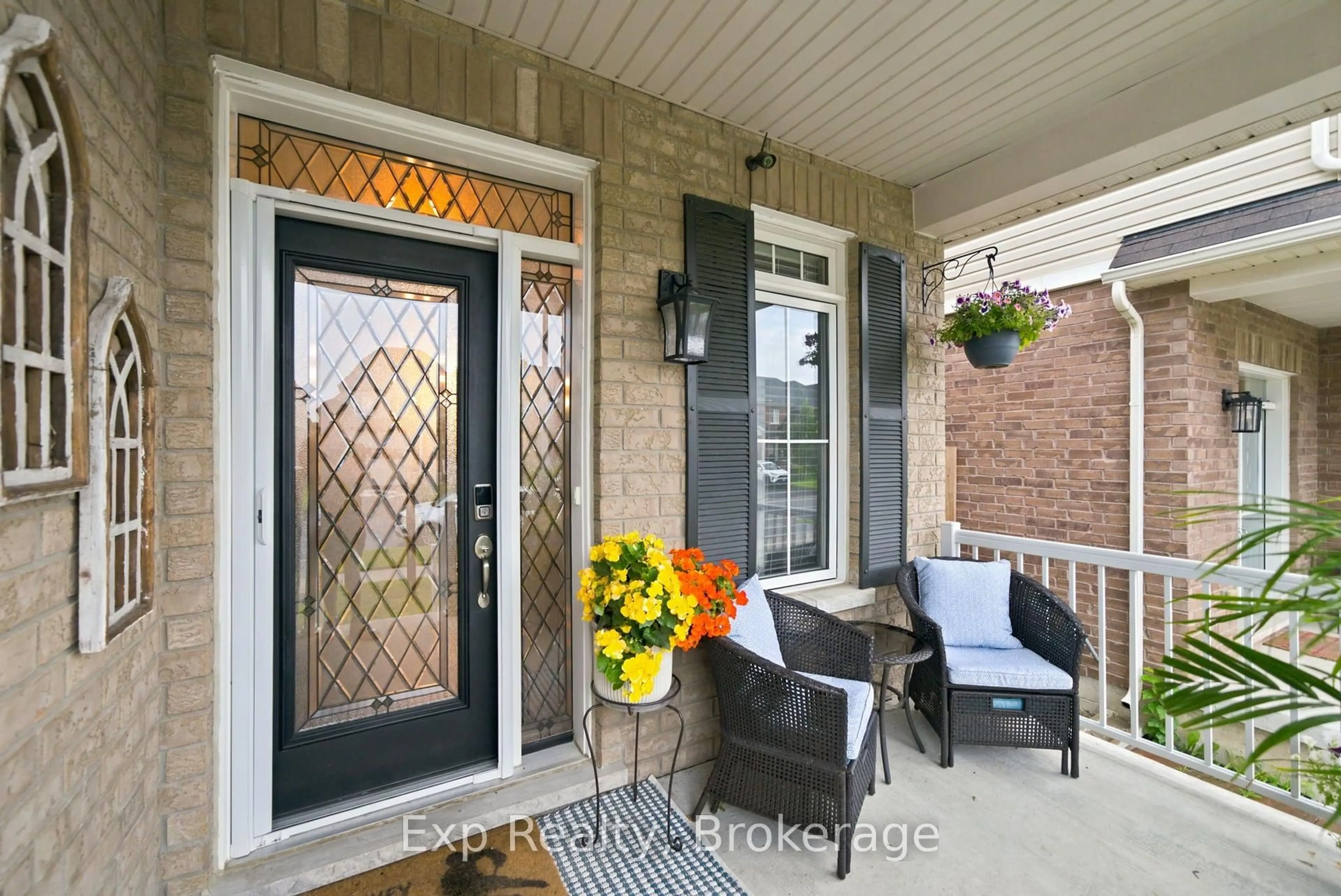 Indoor entryway for 26 William Fair Dr, Clarington Ontario L1C 0T1