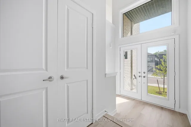 46 Danielle Moore Circ, Toronto 5