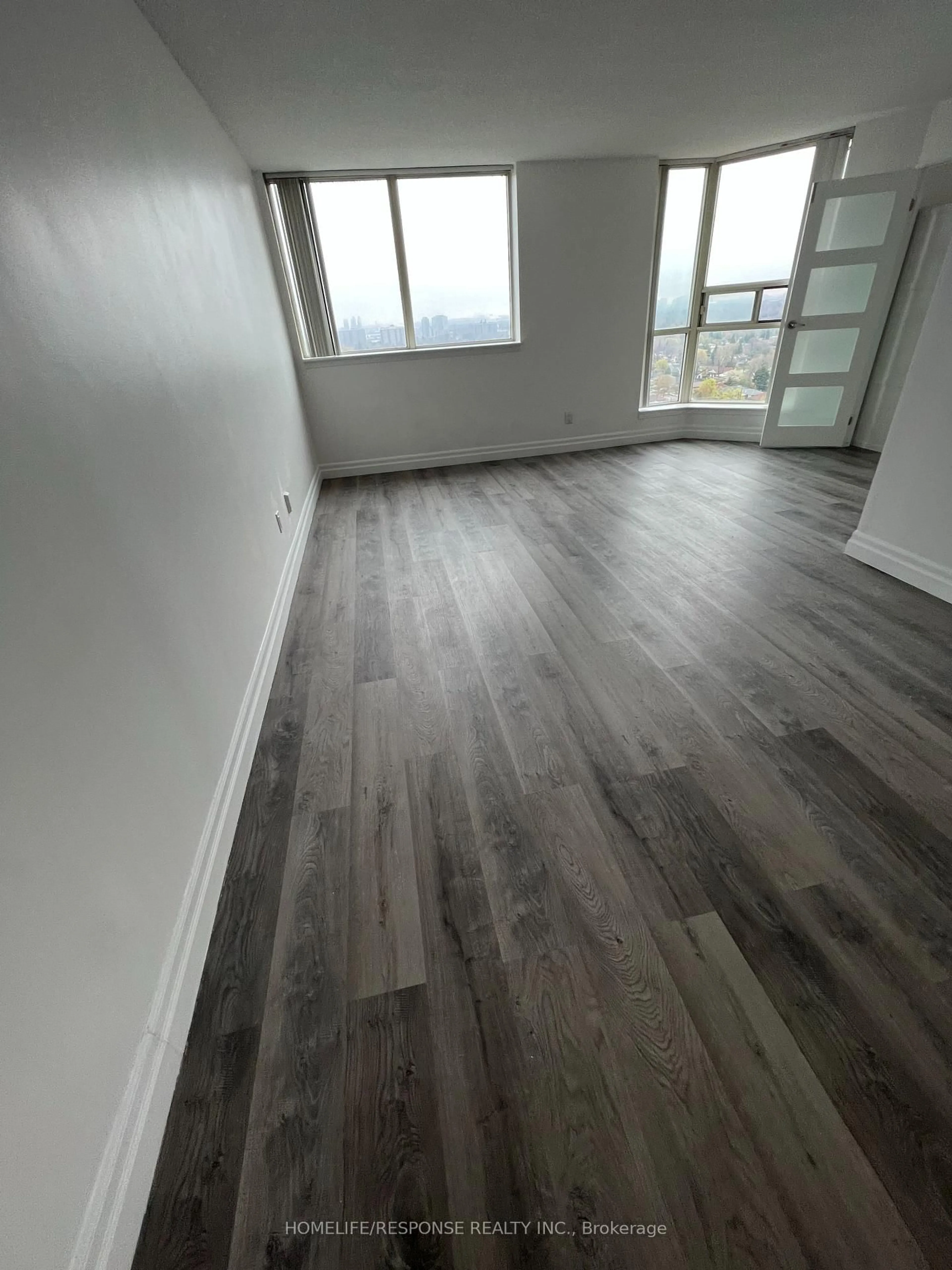 A pic of a room for 2466 EGLINTON Ave #1709, Toronto Ontario M1K 5J8
