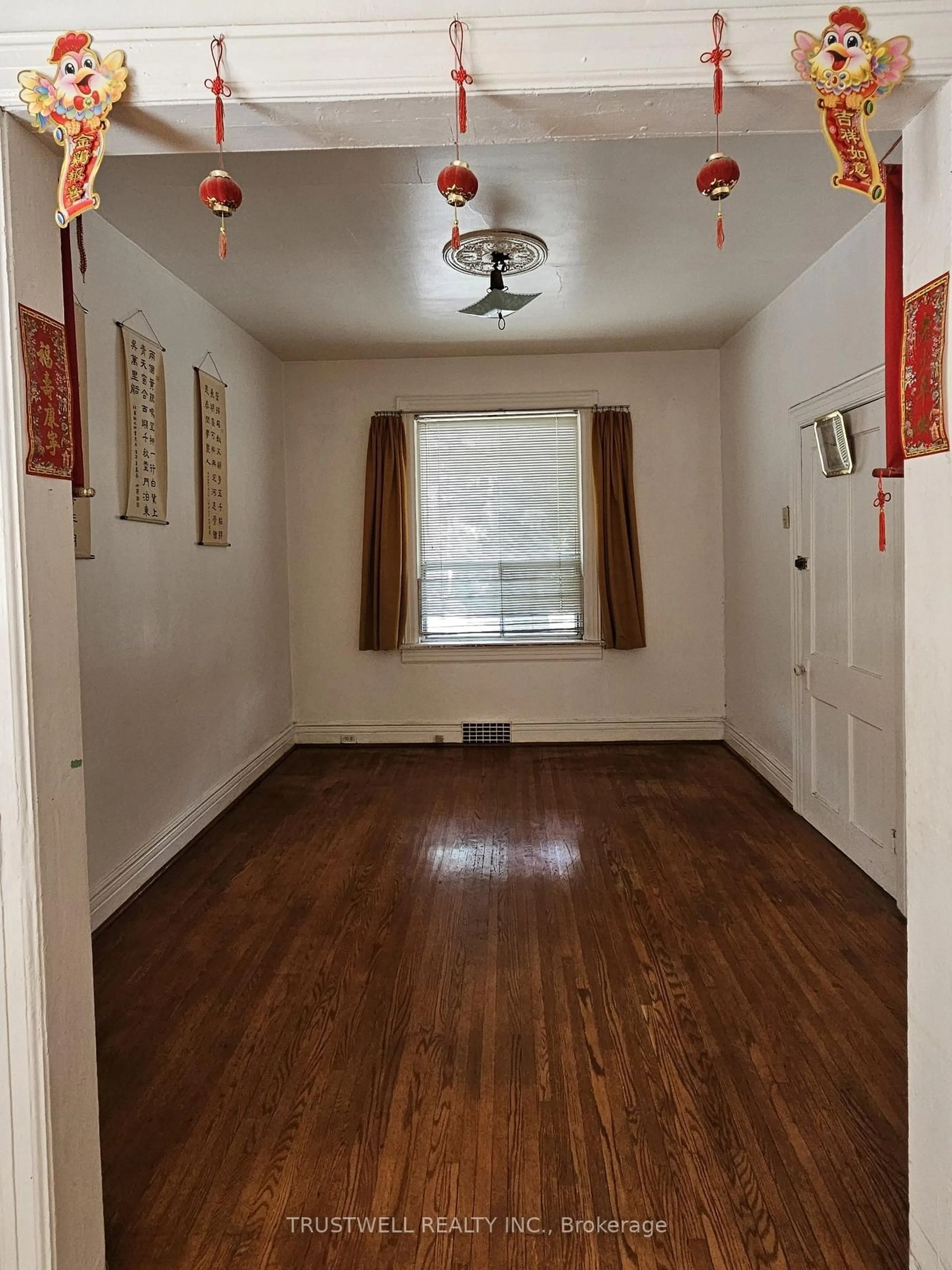 A pic of a room for 173 Hamilton St, Toronto Ontario M4M 2C9
