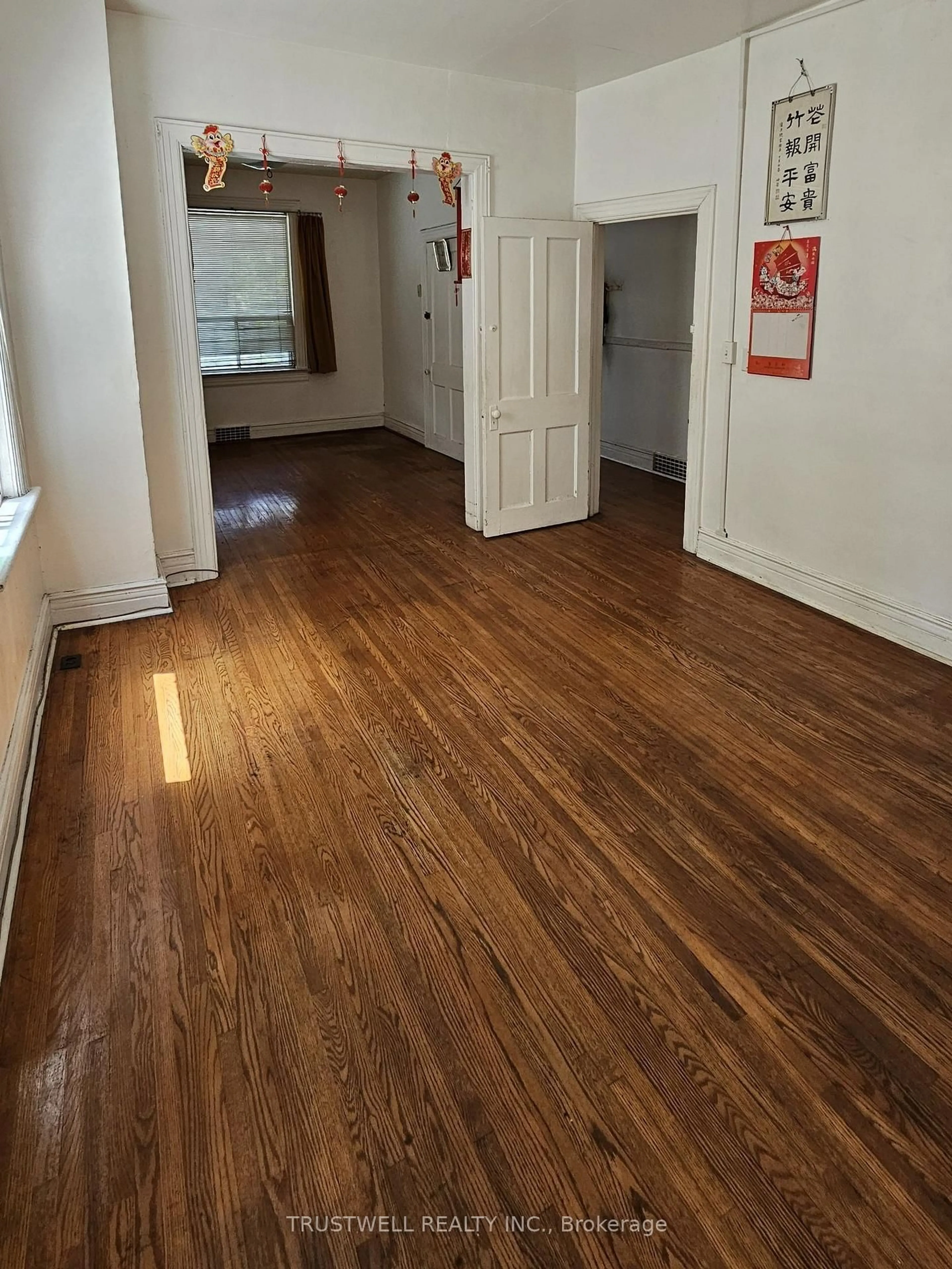 A pic of a room for 173 Hamilton St, Toronto Ontario M4M 2C9
