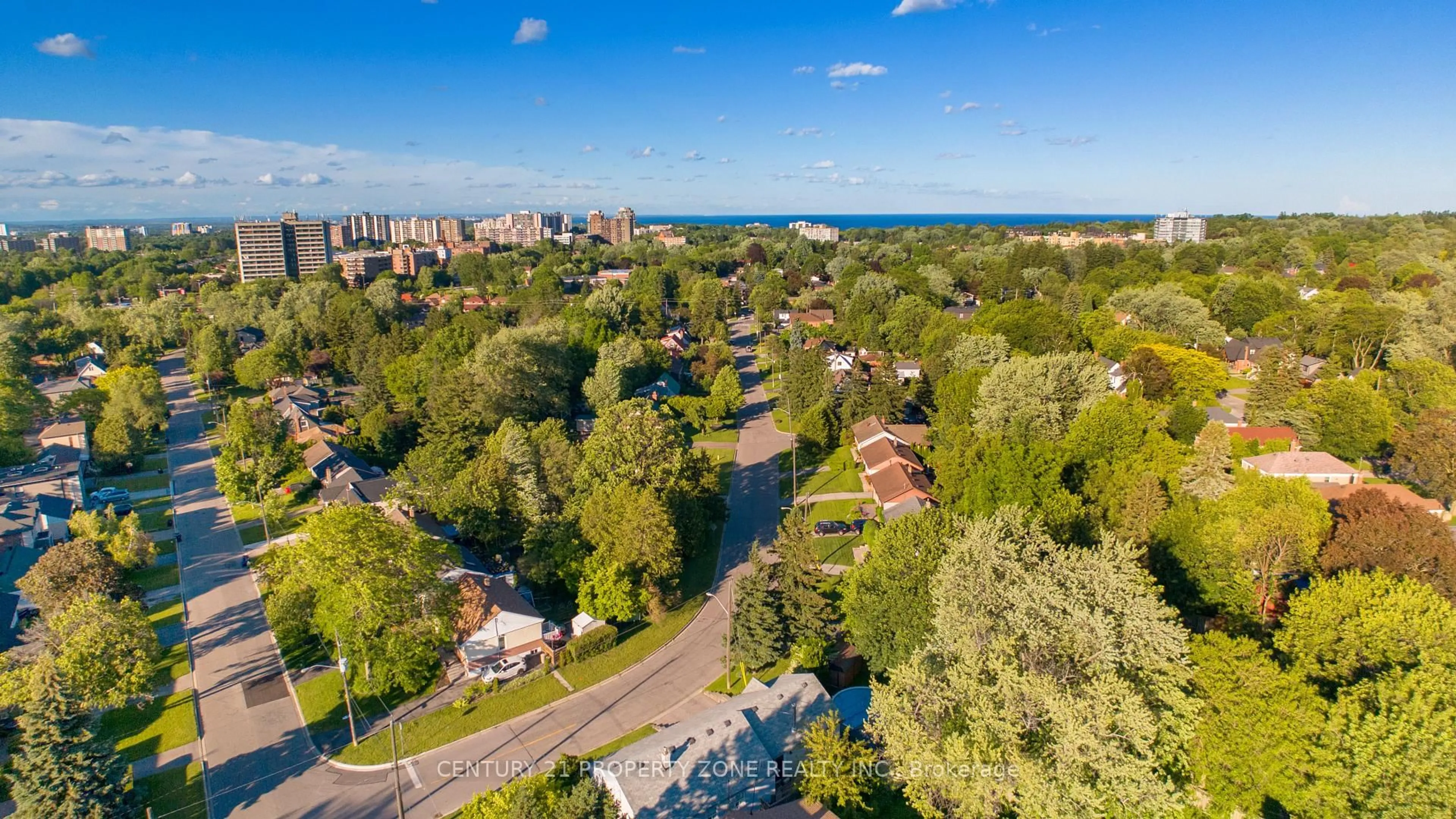 A pic from outside/outdoor area/front of a property/back of a property/a pic from drone, unknown for 37 Adanac Dr, Toronto Ontario M1M 2E5