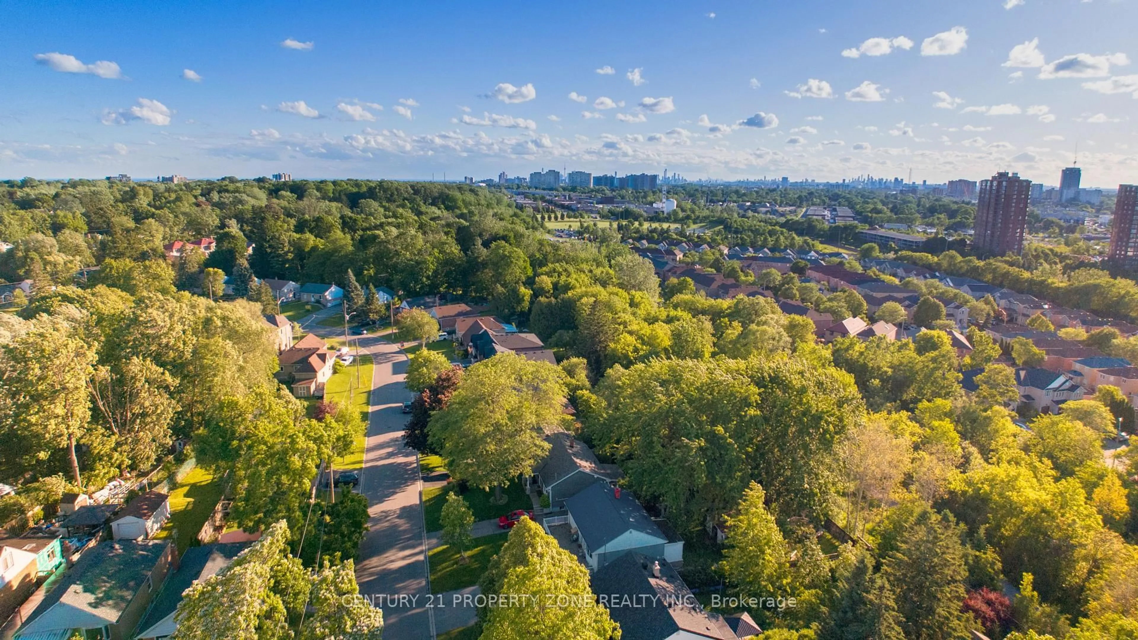 A pic from outside/outdoor area/front of a property/back of a property/a pic from drone, city buildings view from balcony for 37 Adanac Dr, Toronto Ontario M1M 2E5