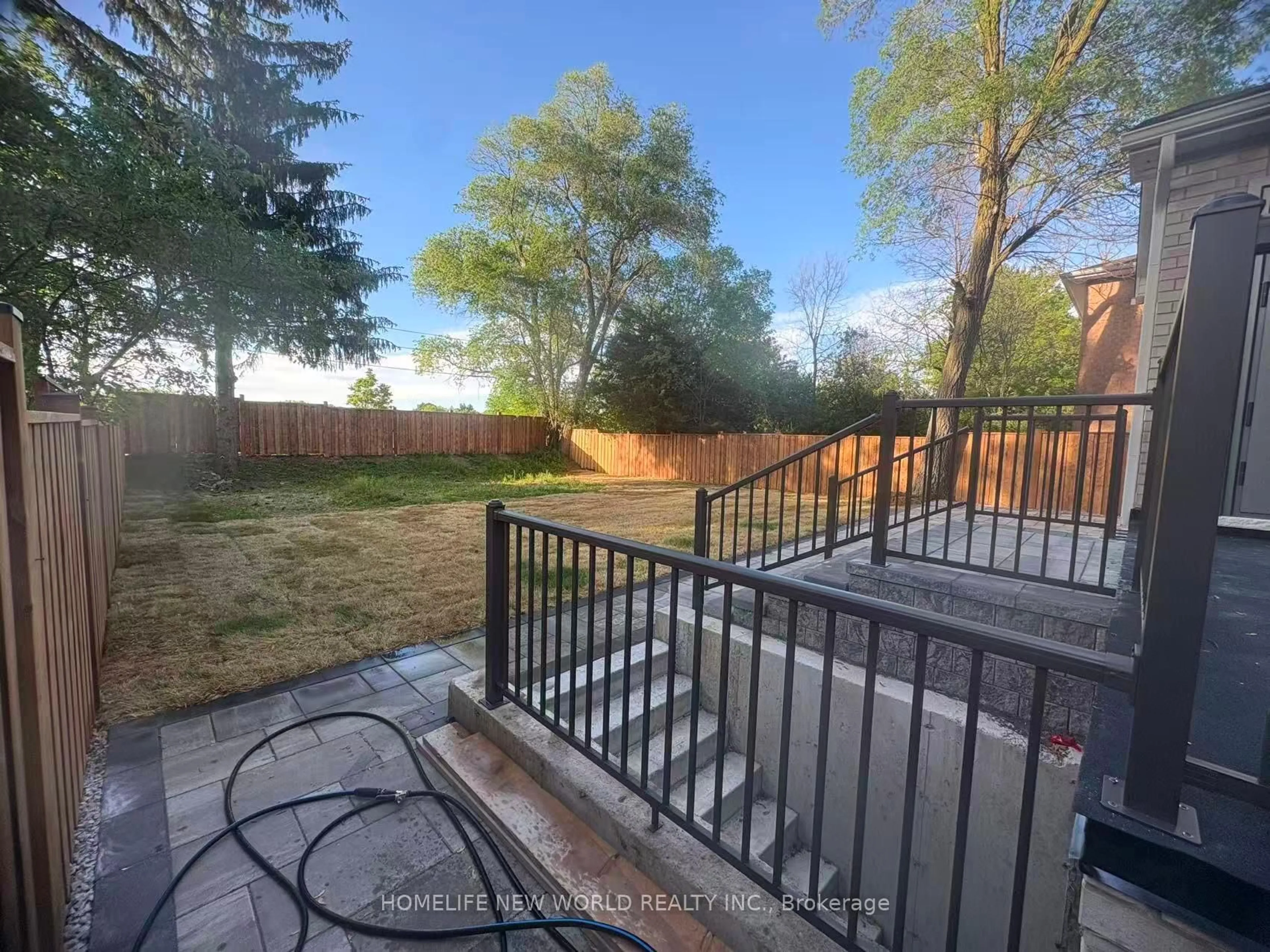 A pic from outside/outdoor area/front of a property/back of a property/a pic from drone, unknown for 22 Todd Rd, Toronto Ontario M1S 2J9