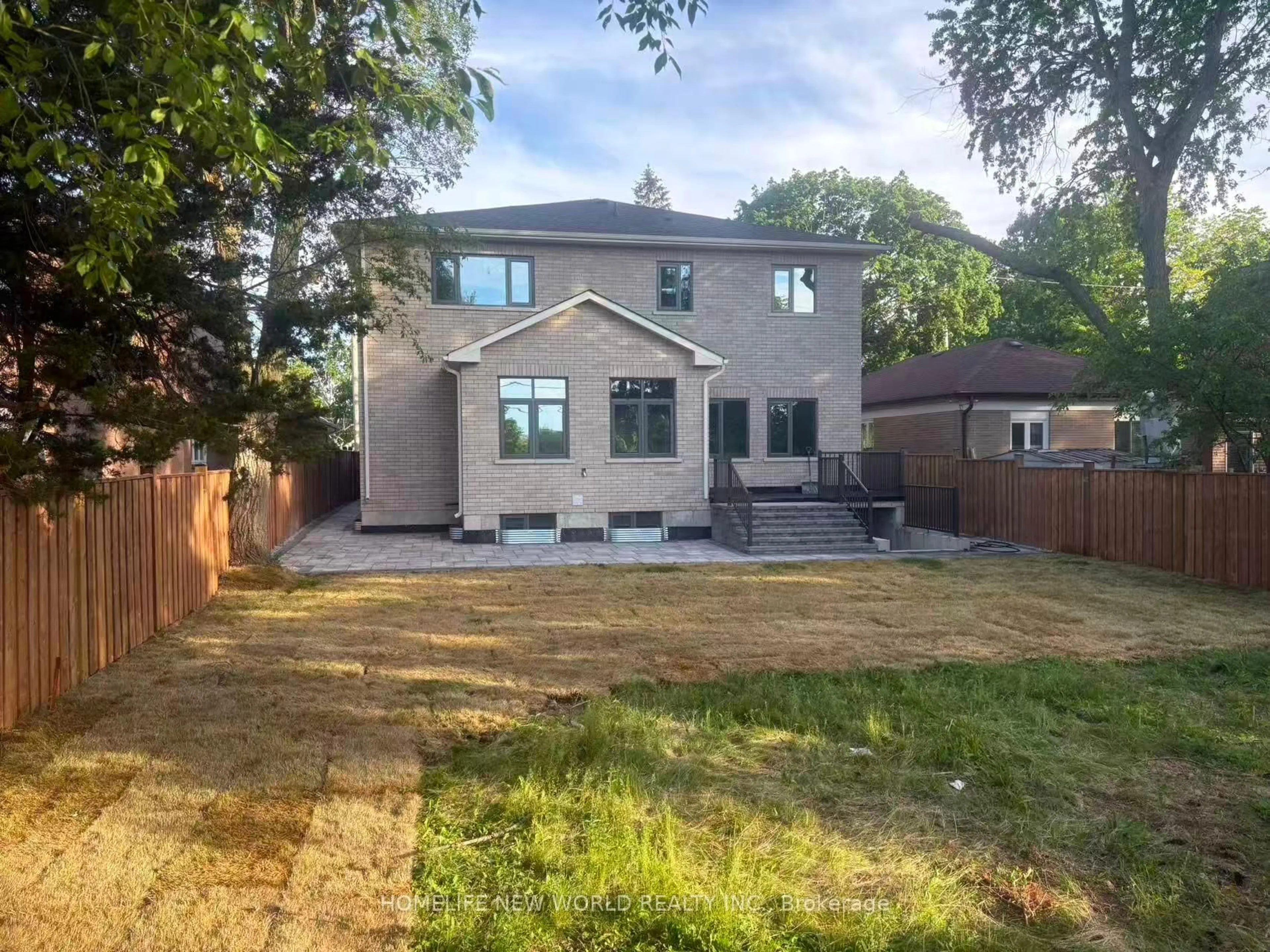 A pic from outside/outdoor area/front of a property/back of a property/a pic from drone, street for 22 Todd Rd, Toronto Ontario M1S 2J9