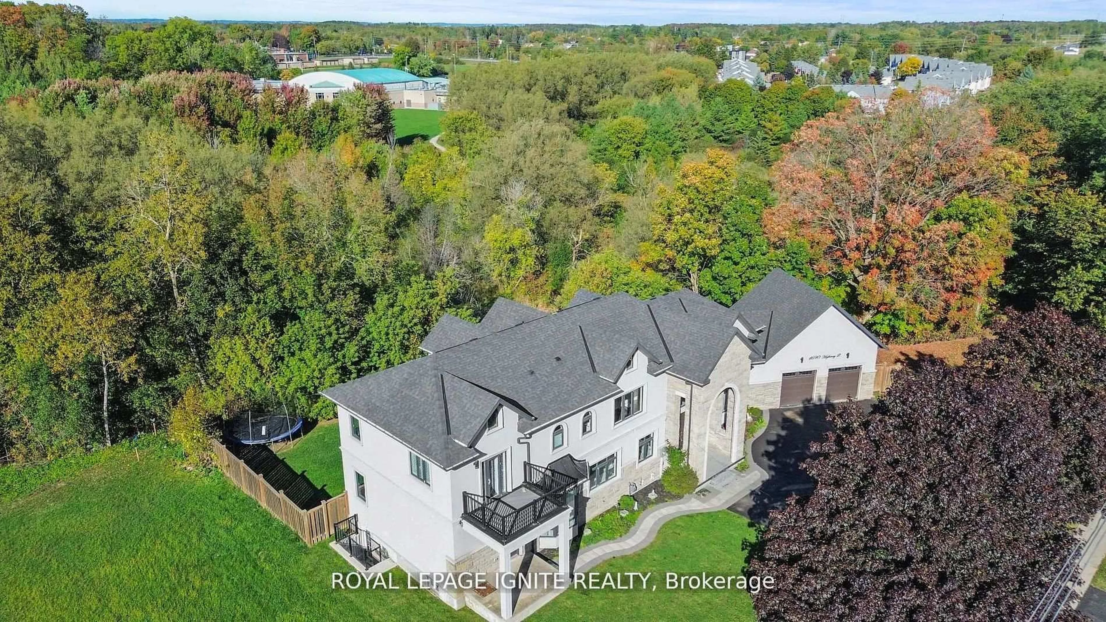 A pic from outside/outdoor area/front of a property/back of a property/a pic from drone, street for 1690 Highway 2 Rd, Clarington Ontario L1E 3R6