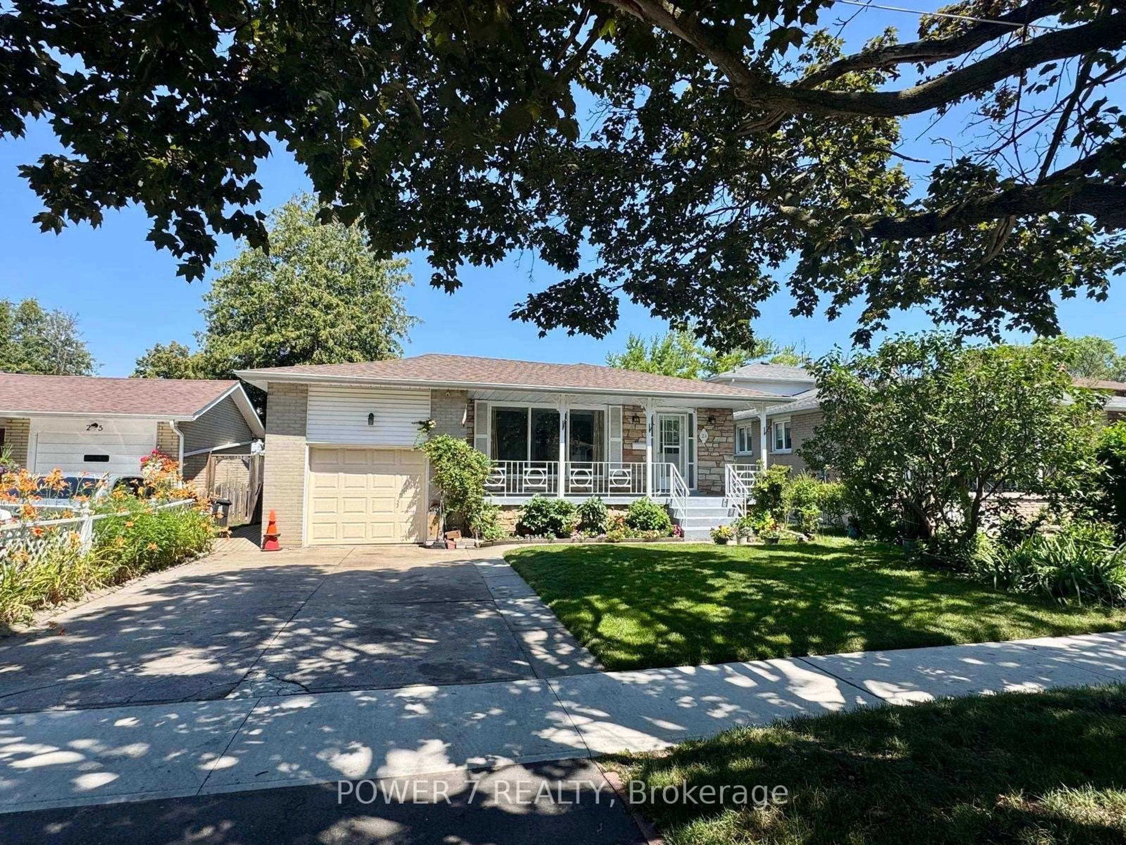 Home with vinyl exterior material, street for 23 Donnacona Cres, Toronto Ontario M1E 3P8