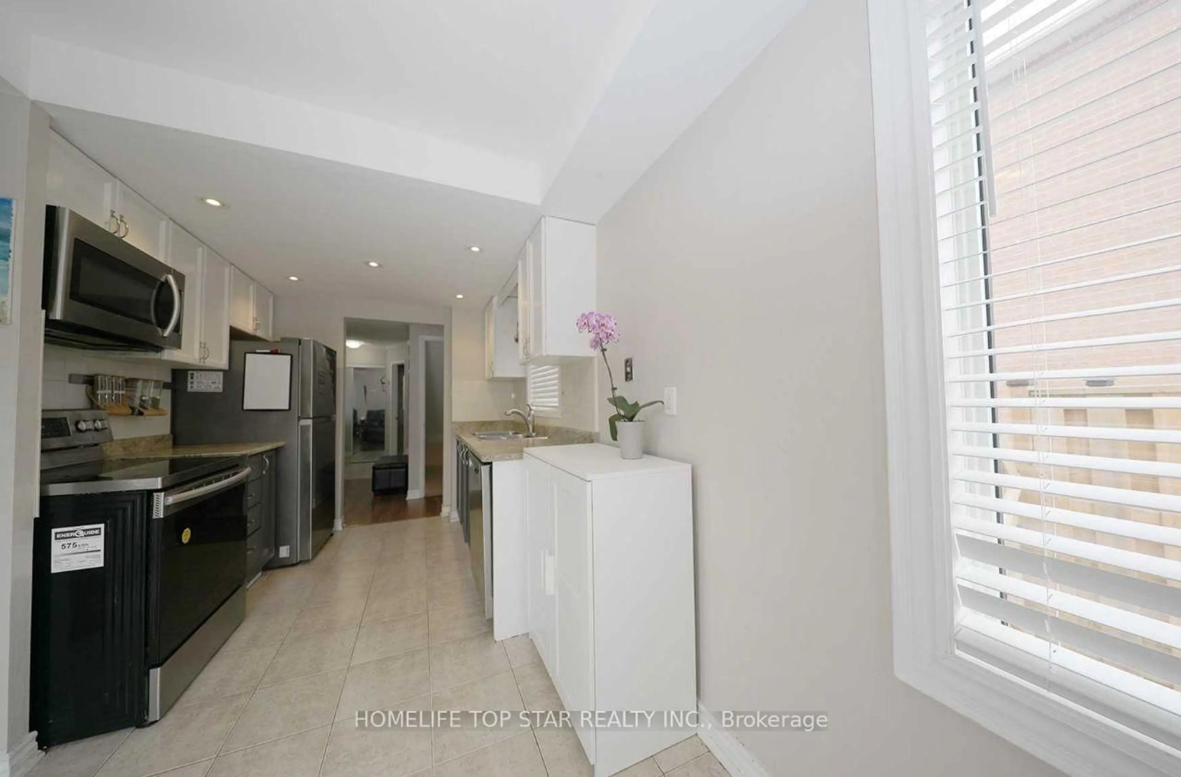 Unknown for 32 Millington Cres, Ajax Ontario L1T 1R3