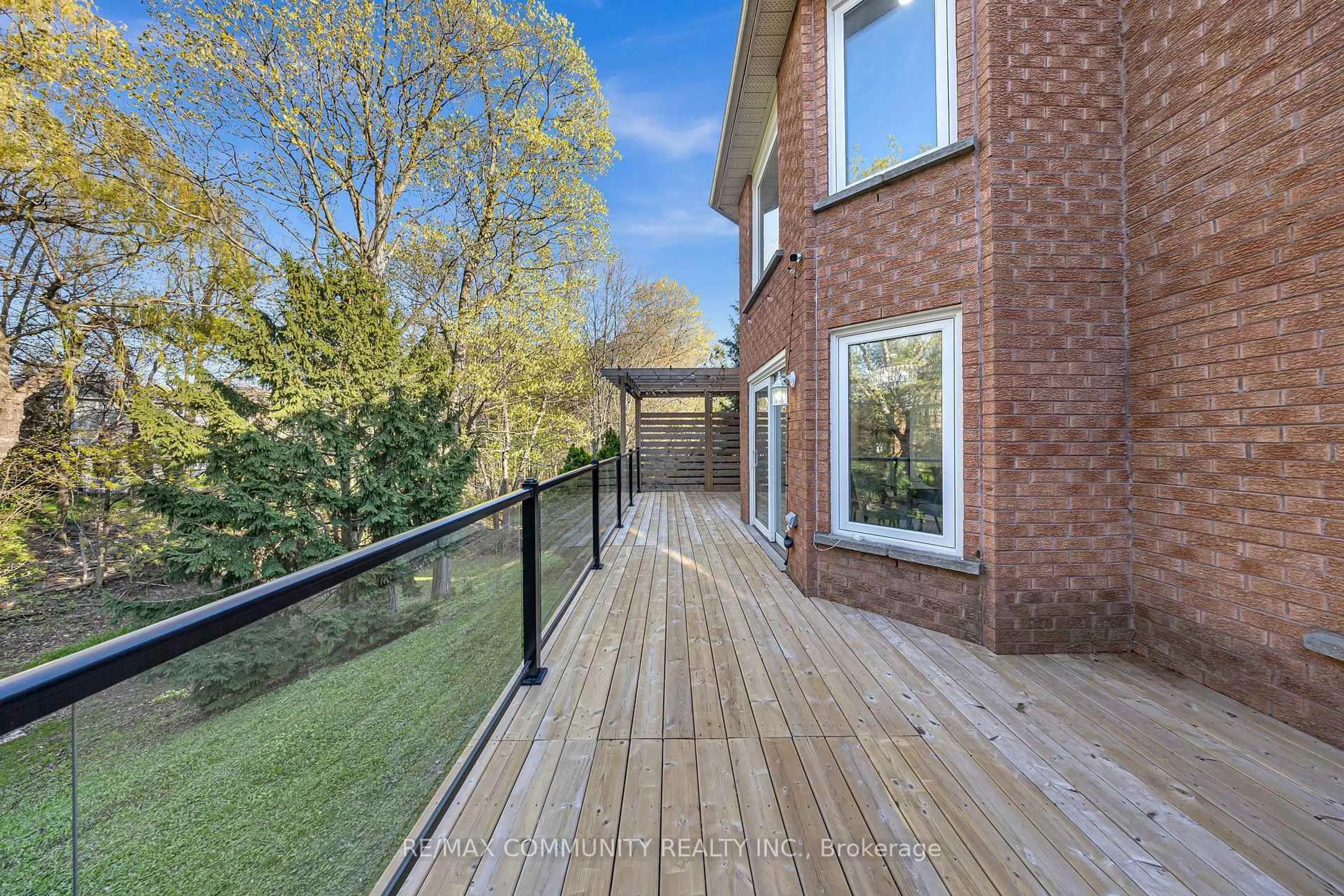 Patio, unknown for 2387 Denvale Dr, Pickering Ontario L1X 2H6