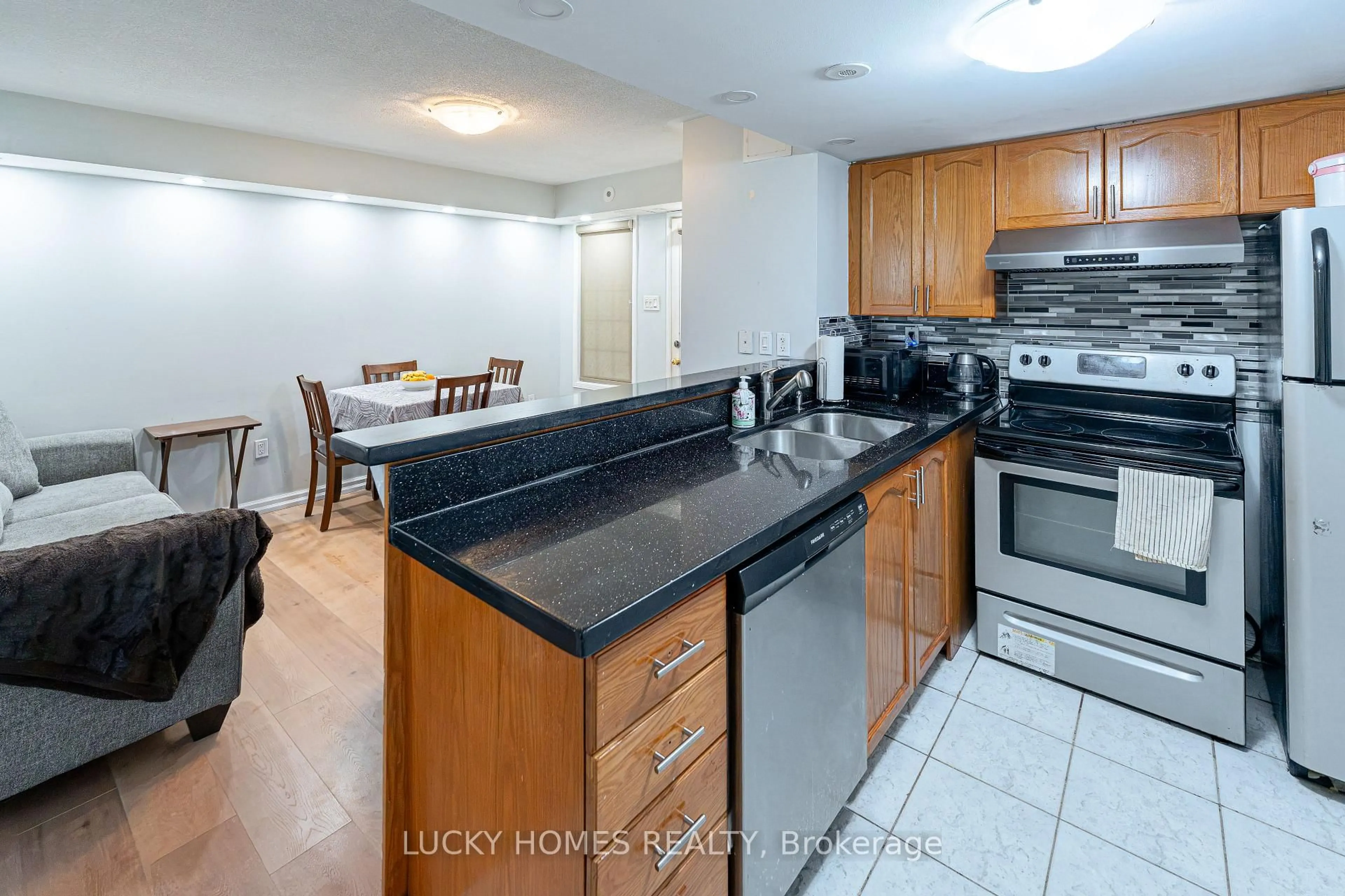 Standard kitchen, unknown for 200 Mclevin Ave #96, Toronto Ontario M1B 6C6