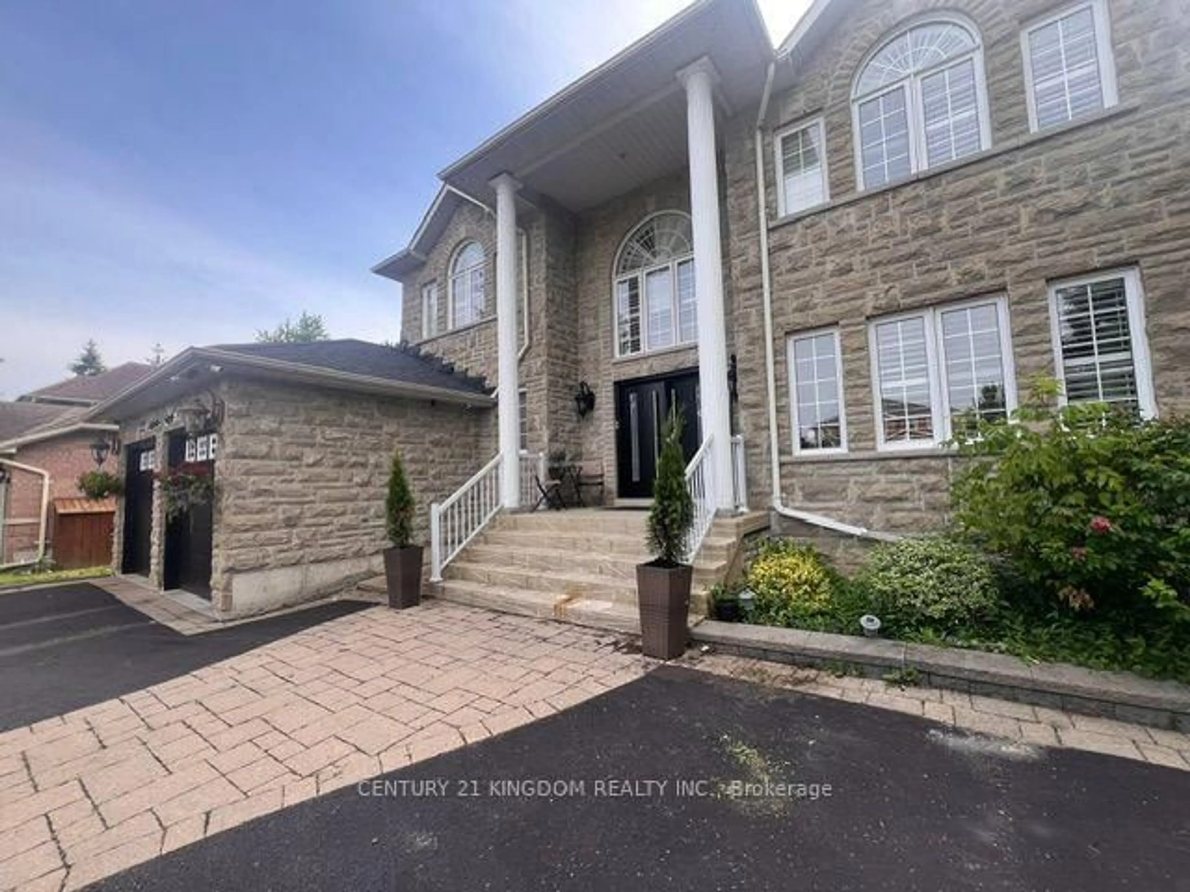 Unknown for 1598 Oakburn St, Pickering Ontario L1V 6M9