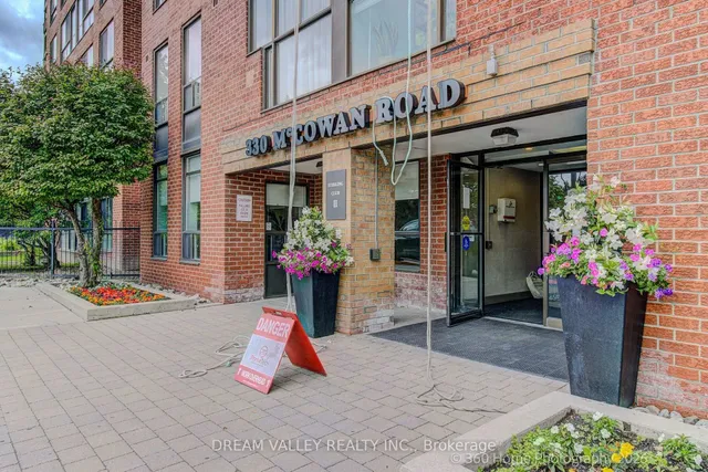 330 Mccowan Rd #811, Toronto 2
