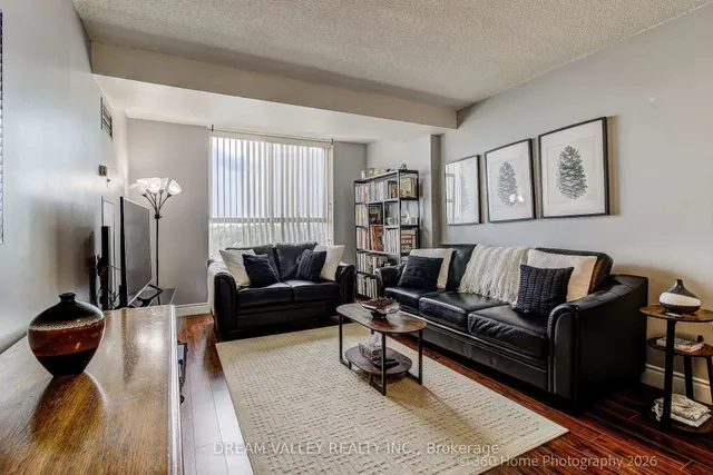 330 Mccowan Rd #811, Toronto 4