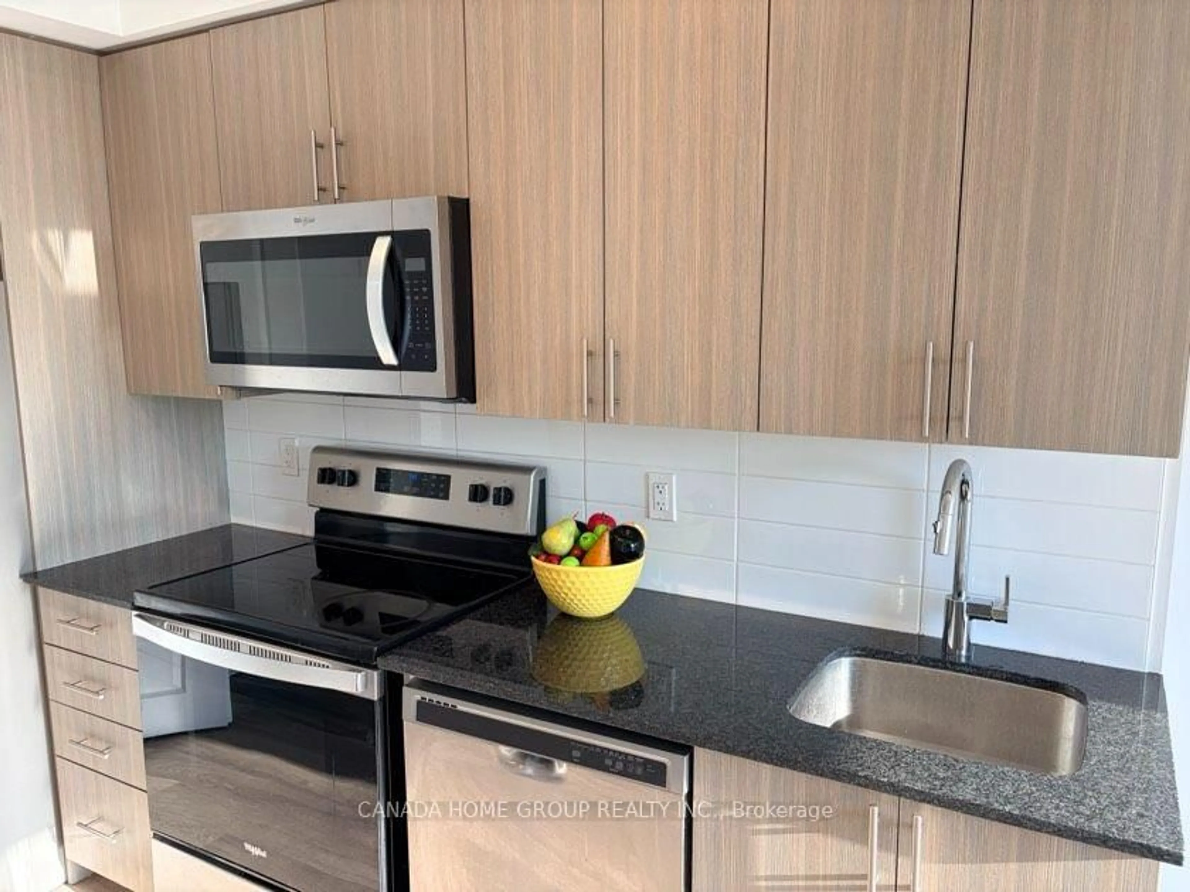 Standard kitchen, unknown for 3121 Sheppard Ave #522, Toronto Ontario M1T 0B6