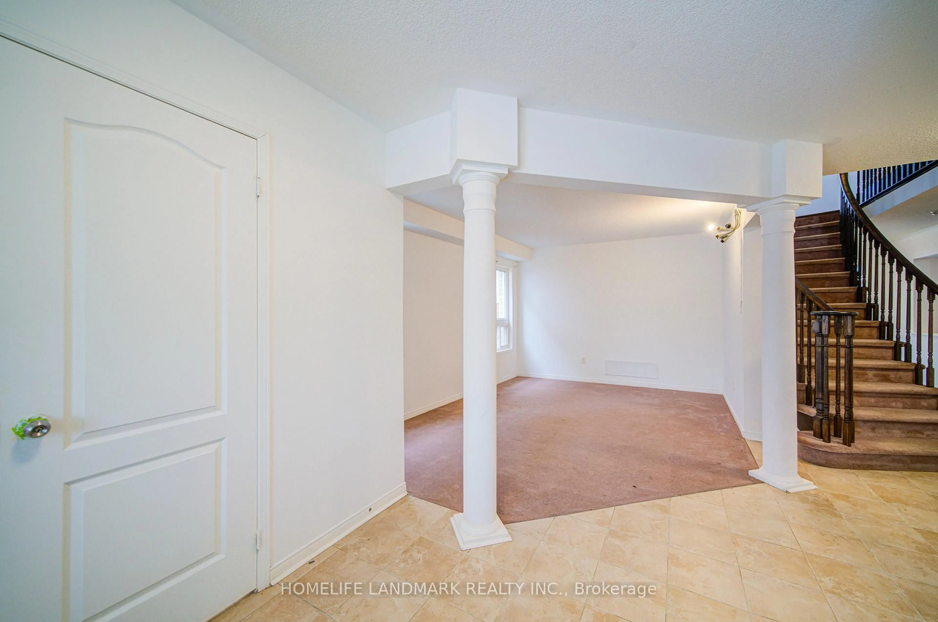 A pic of a room for 1842 Esterbrook Dr, Oshawa Ontario L1K 0N3