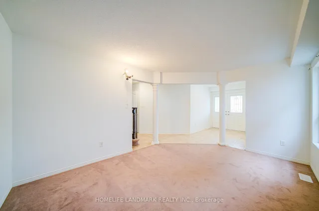 1842 Esterbrook Dr, Oshawa 3