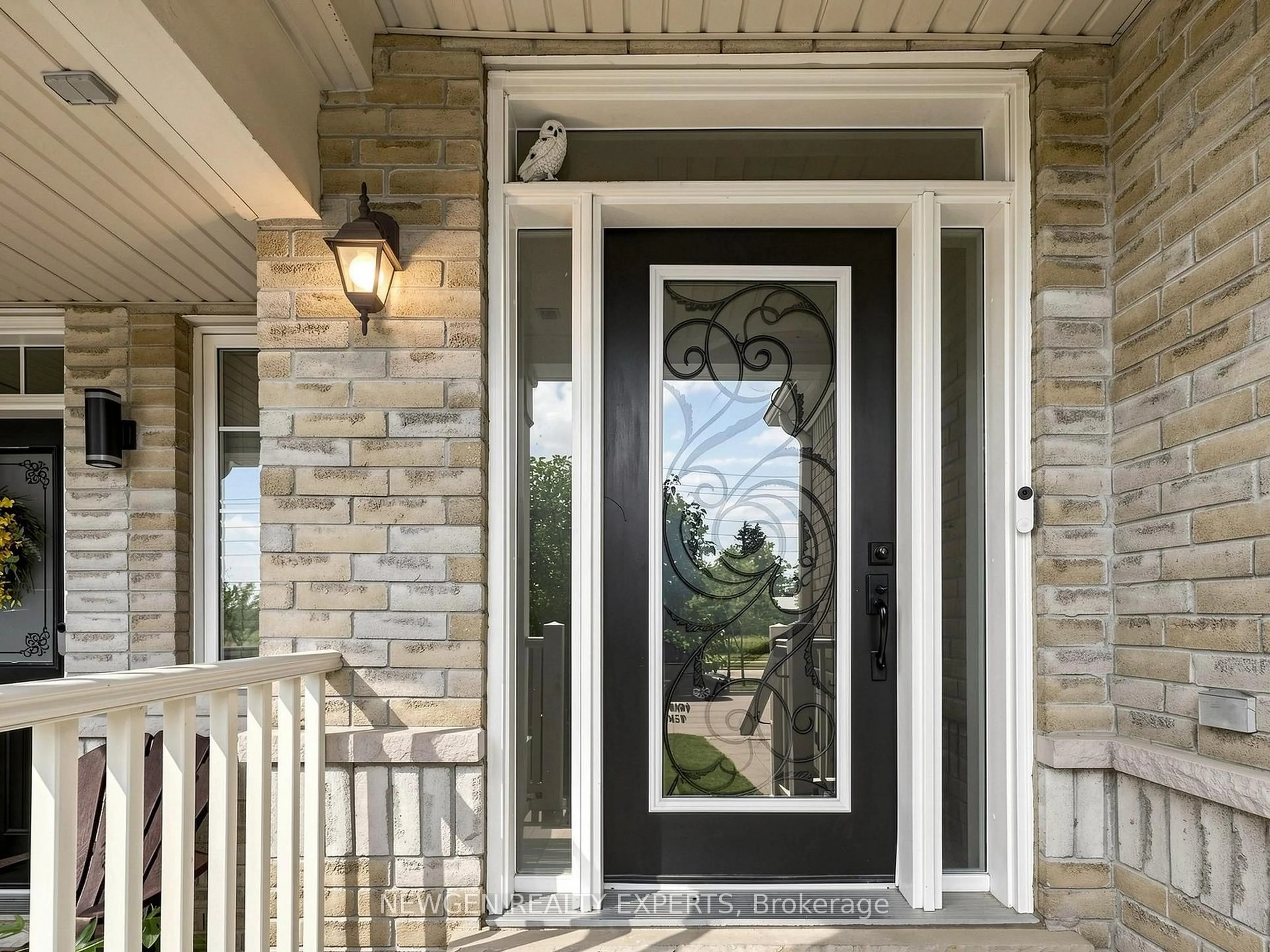 Indoor entryway for 53 Silverwood Circ, Ajax Ontario L1Z 0A3
